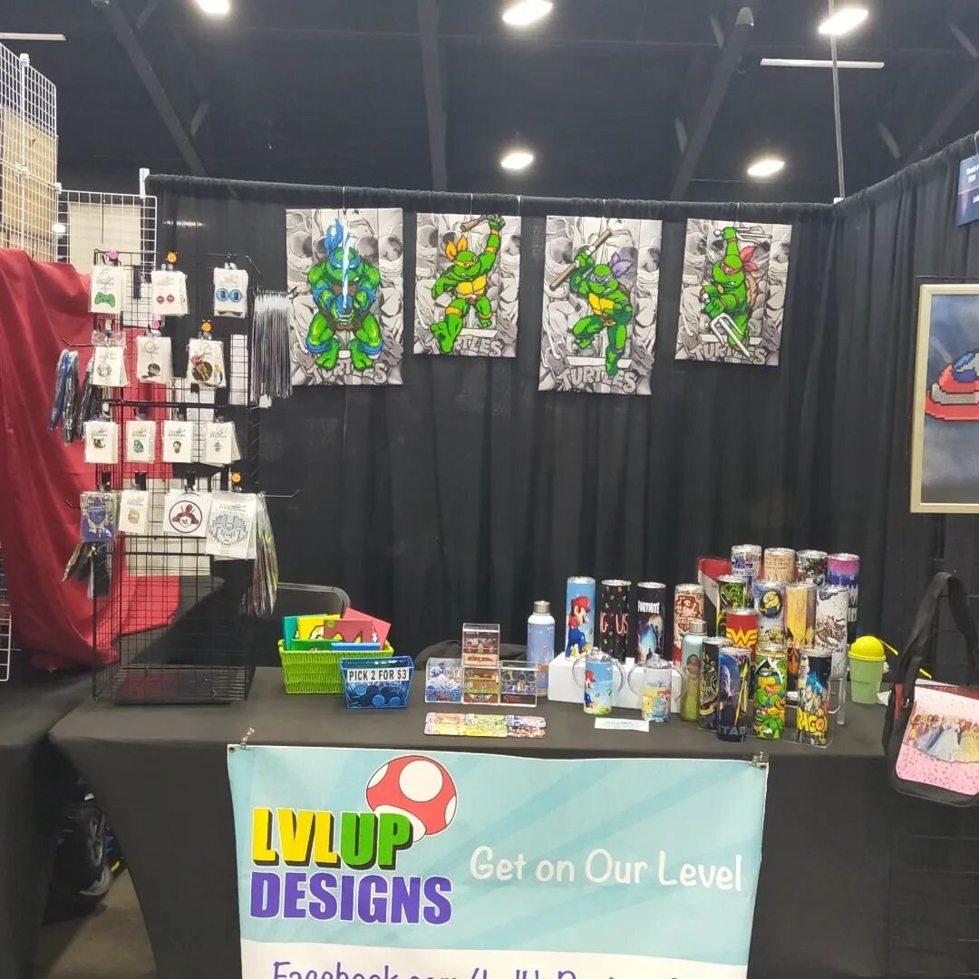 We out here y'all!! Come to booth #1534 to nerd out with us (+ grab yourself some art) at @wasummercon !!! #perlerart #comiccon #summercon #tmnt