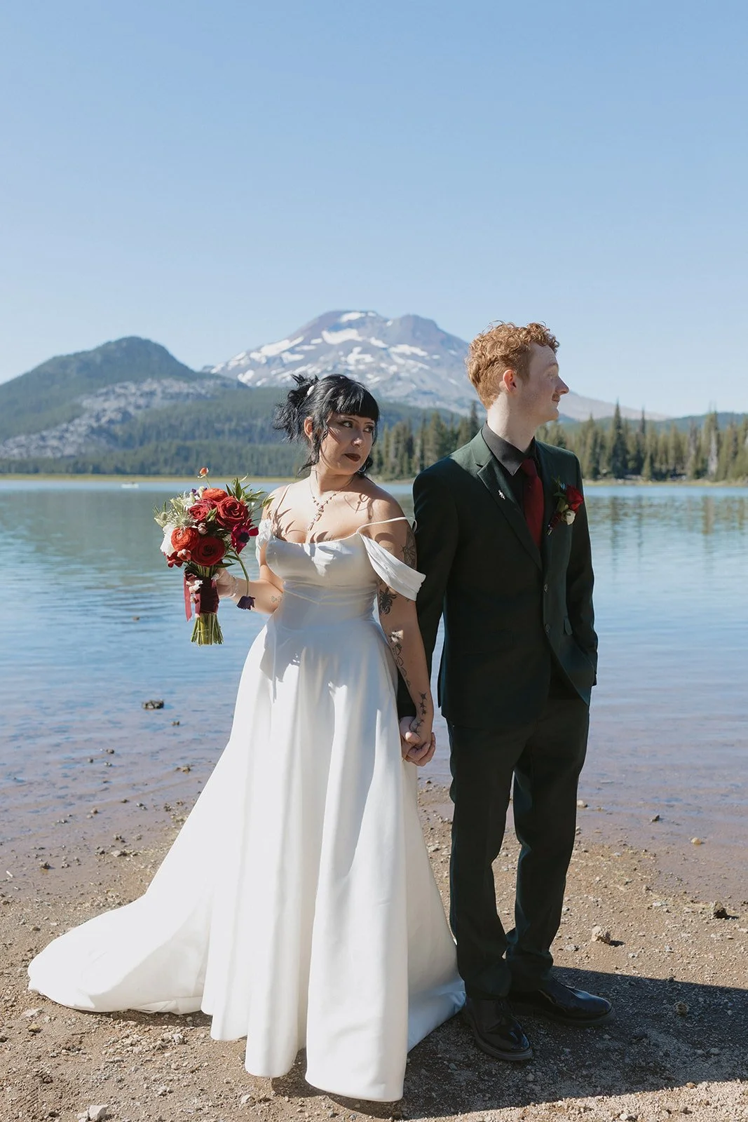 A Small, Intimate Sparks Lake Wedding in Oregon: Everything You Need to Know!