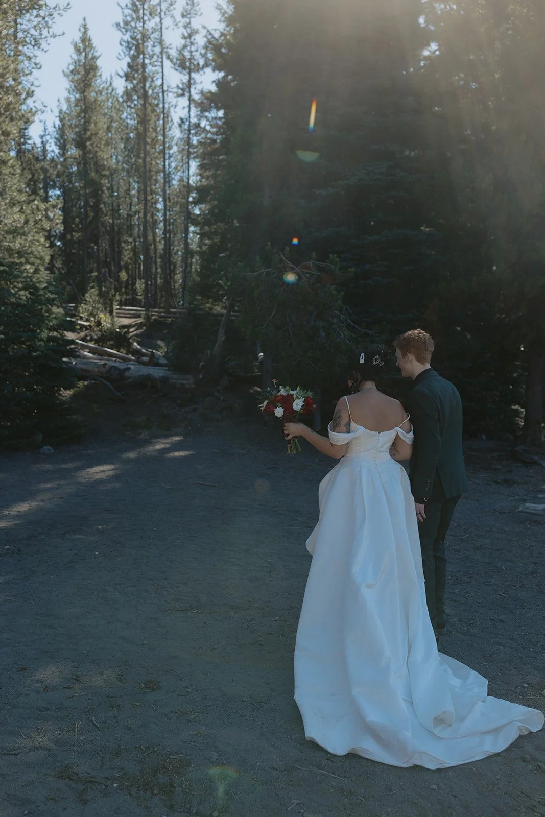 A Small, Intimate Sparks Lake Wedding in Oregon: Everything You Need to Know!