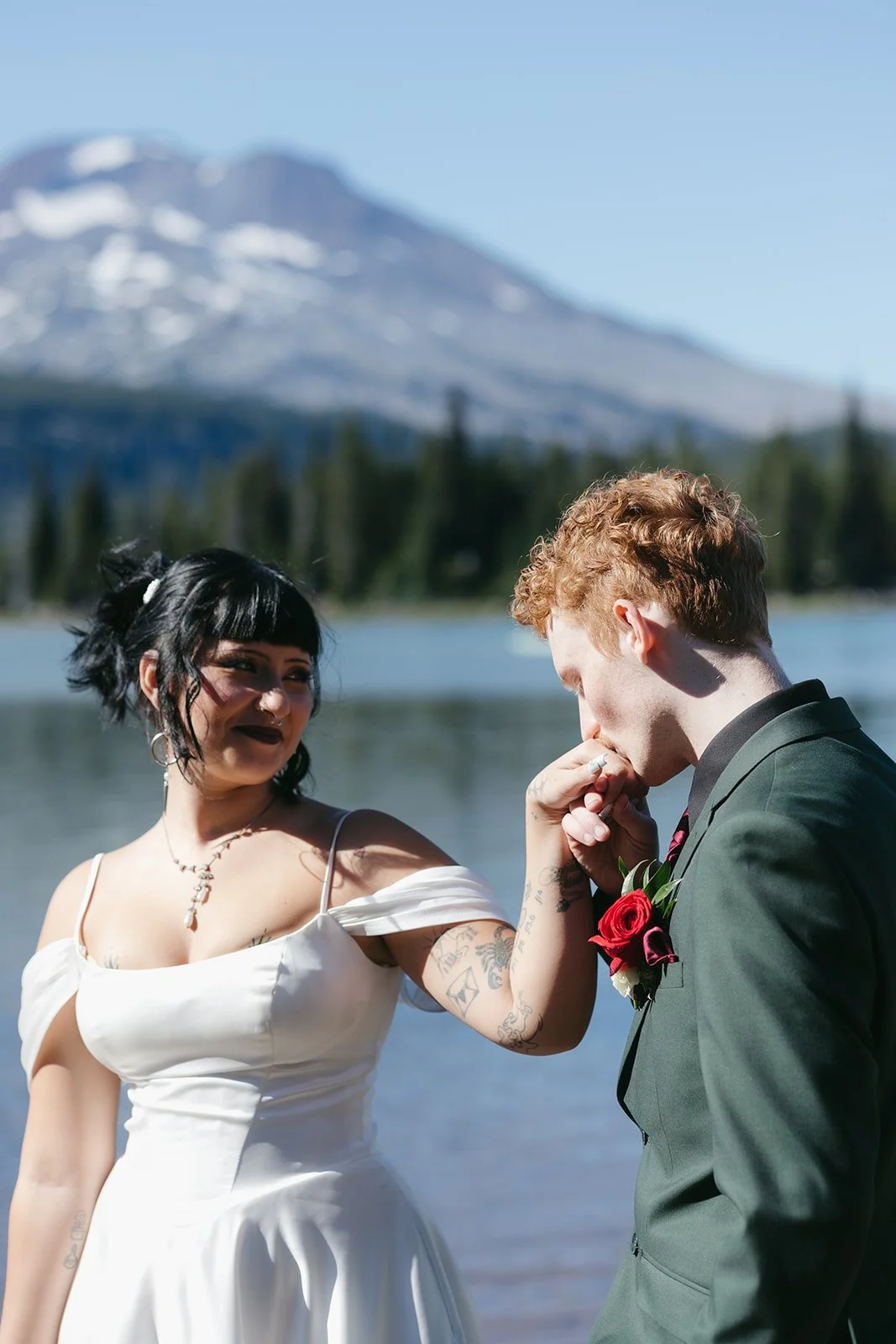 A Small, Intimate Sparks Lake Wedding in Oregon: Everything You Need to Know!