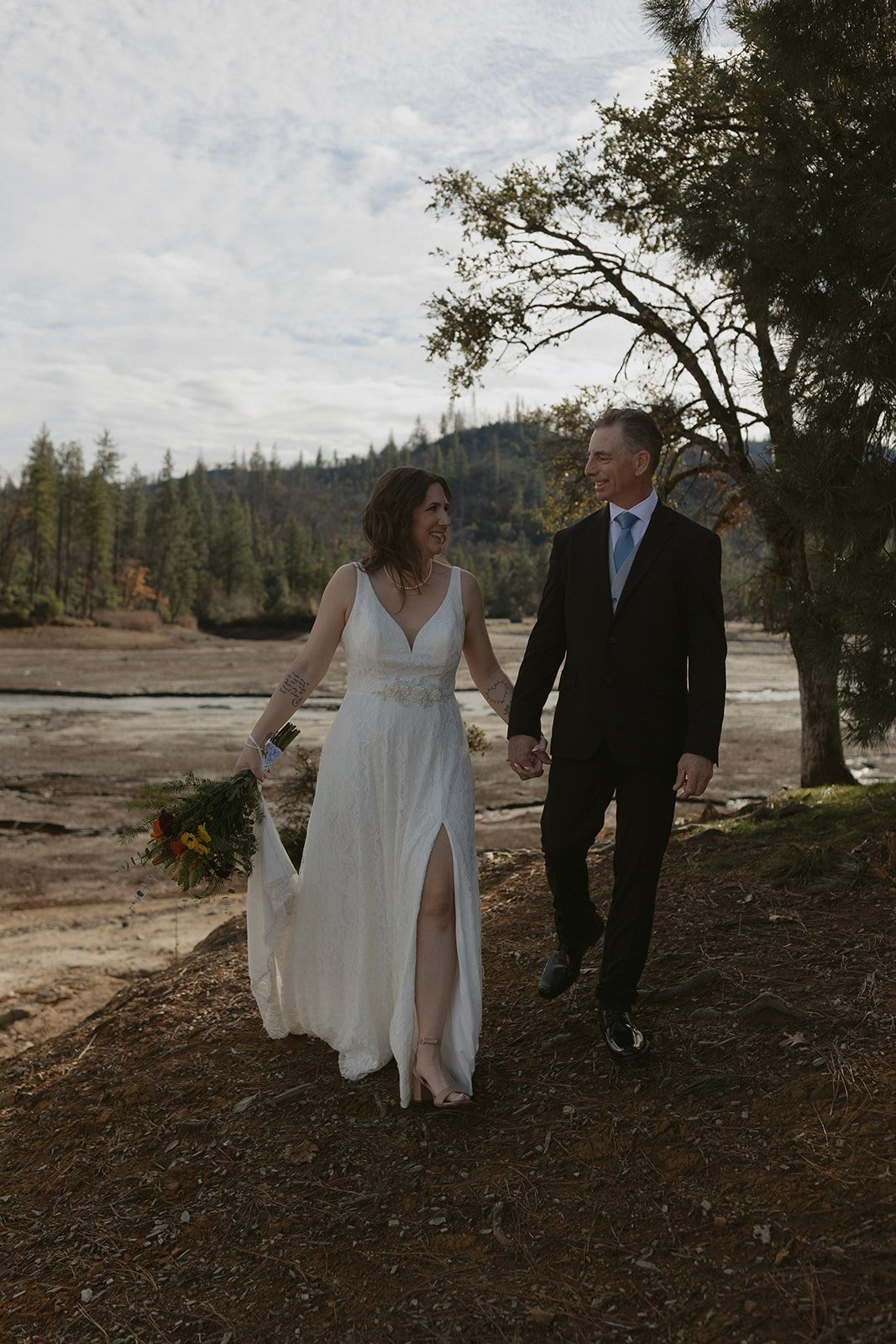 A Sweet &amp; Scenic Redding Mini Wedding at Whiskeytown Lake