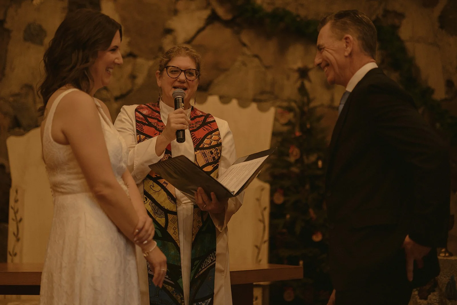 A Sweet &amp; Scenic Redding Mini Wedding at Whiskeytown Lake