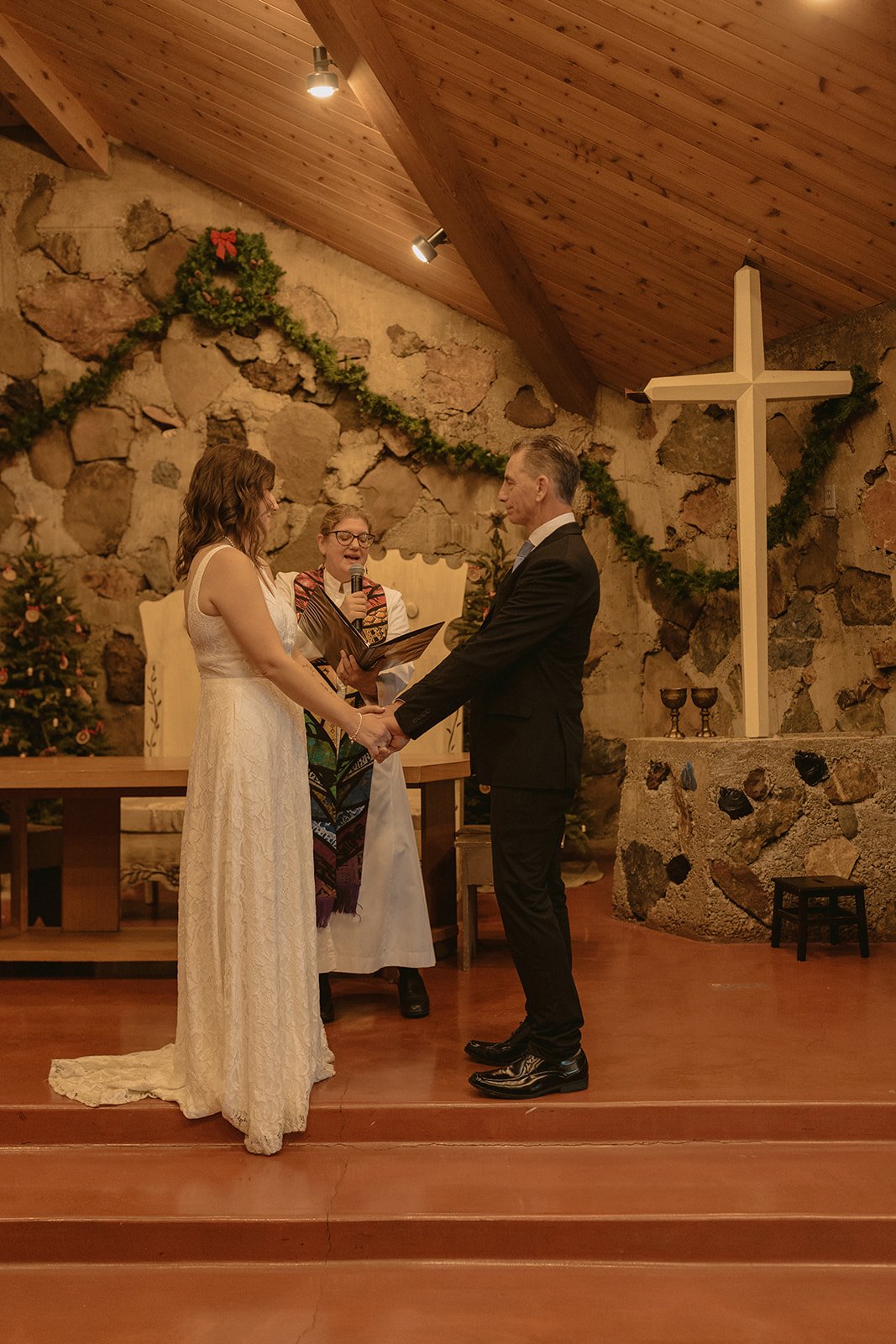 A Sweet &amp; Scenic Redding Mini Wedding at Whiskeytown Lake