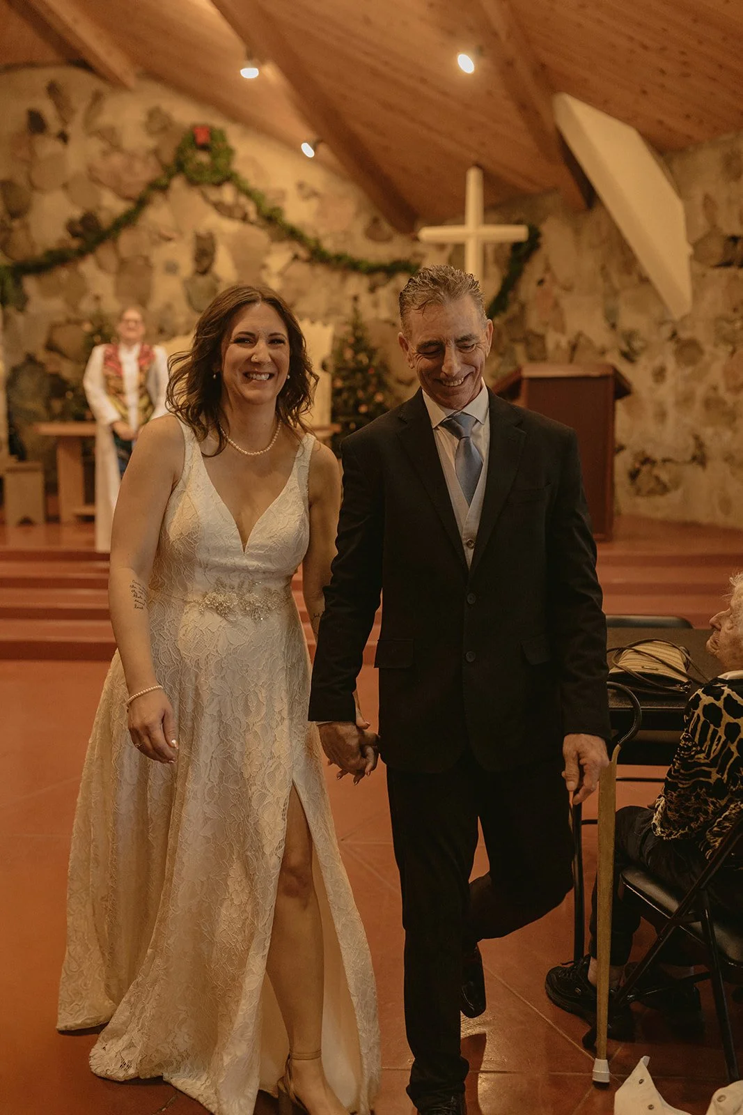 A Sweet &amp; Scenic Redding Mini Wedding at Whiskeytown Lake