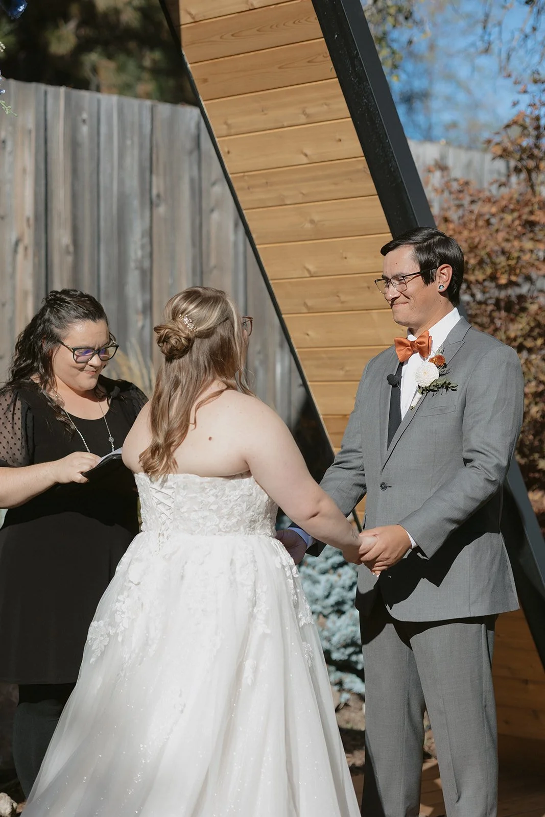 Shasta View Lodge Wedding Venue in McCloud, California: A Hidden Mountain Gem