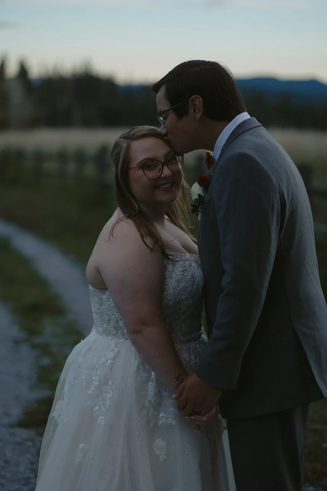 Shasta View Lodge Wedding Venue in McCloud, California: A Hidden Mountain Gem