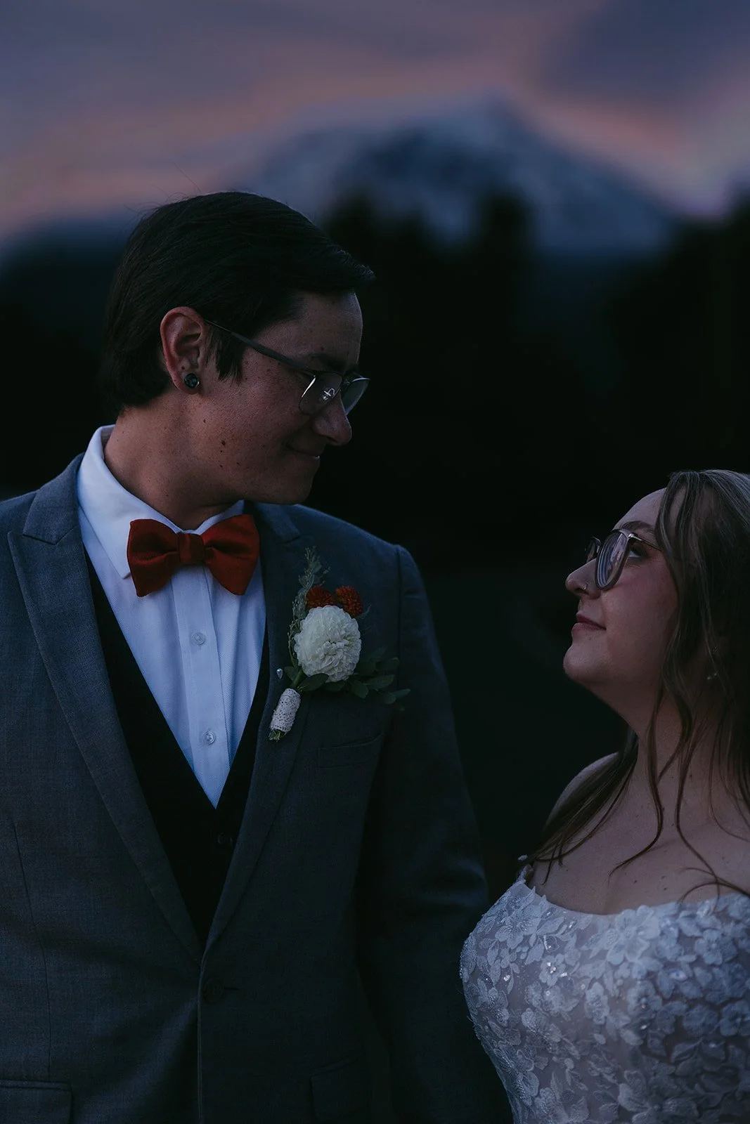 Shasta View Lodge Wedding Venue in McCloud, California: A Hidden Mountain Gem