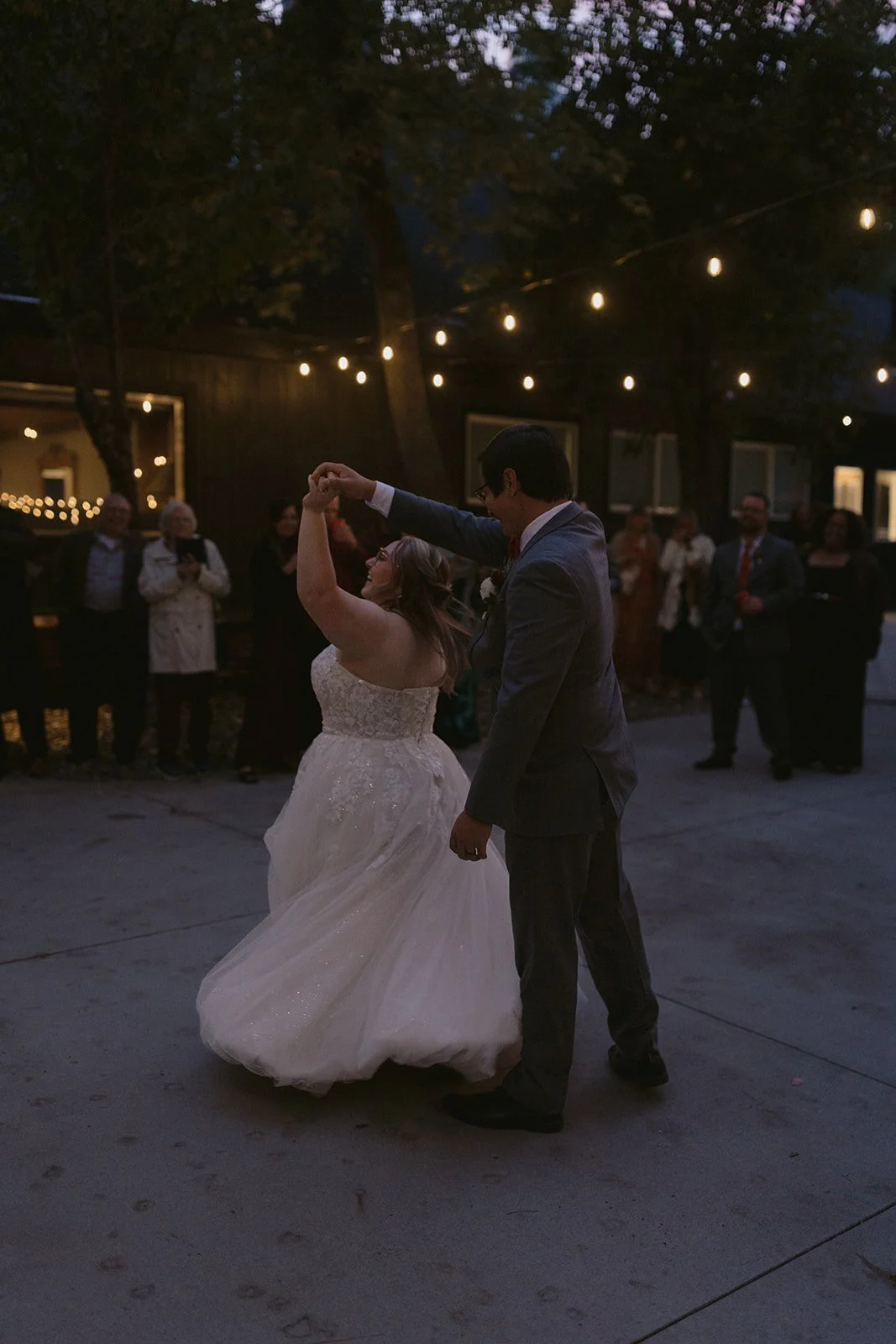 Shasta View Lodge Wedding Venue in McCloud, California: A Hidden Mountain Gem