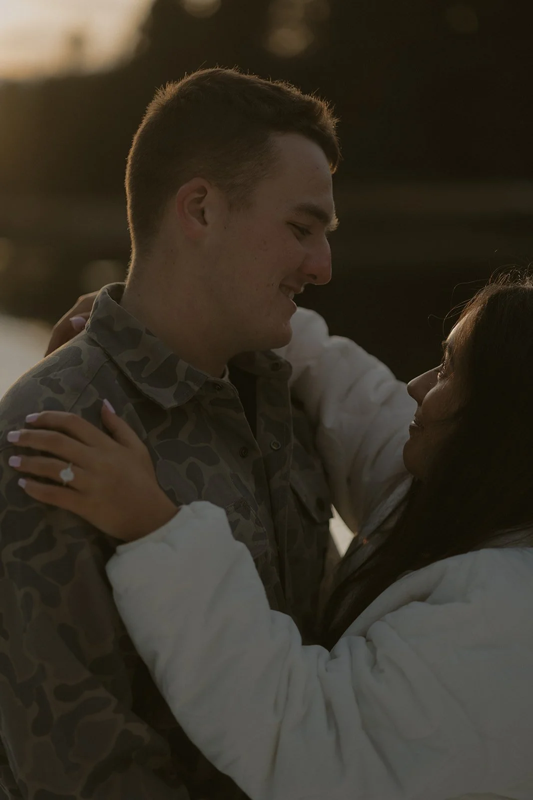 A Romantic Sunriver Proposal Along the Deschutes River | Conner &amp; Ella