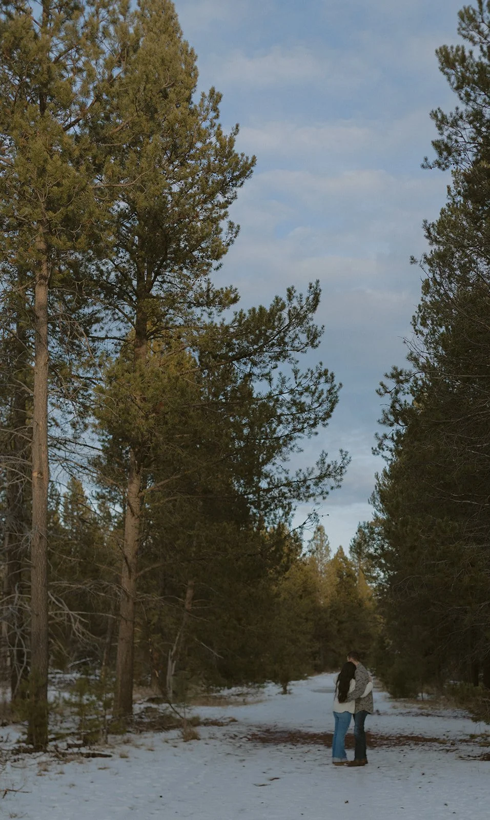 A Romantic Sunriver Proposal Along the Deschutes River | Conner &amp; Ella