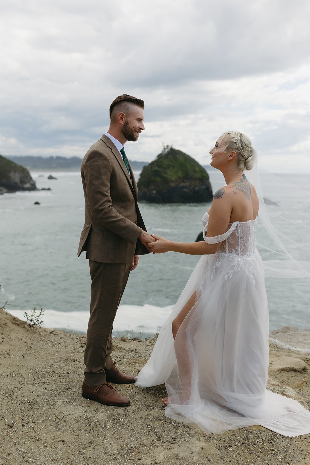 What Does an Elopement Day Look Like? A Relaxed Timeline for Your Dream Wedding