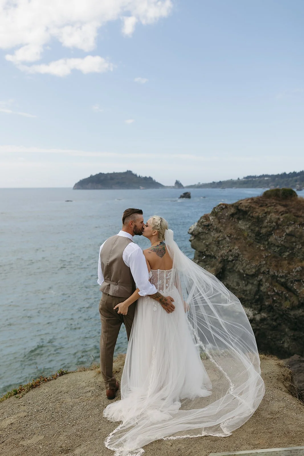 What Does an Elopement Day Look Like? A Relaxed Timeline for Your Dream Wedding