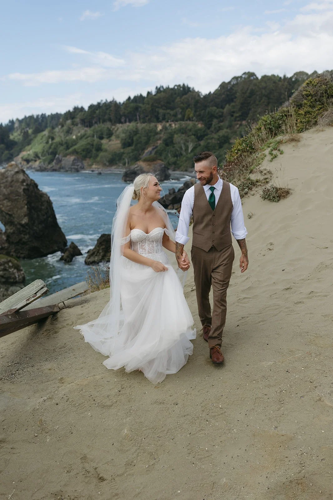 What Does an Elopement Day Look Like? A Relaxed Timeline for Your Dream Wedding