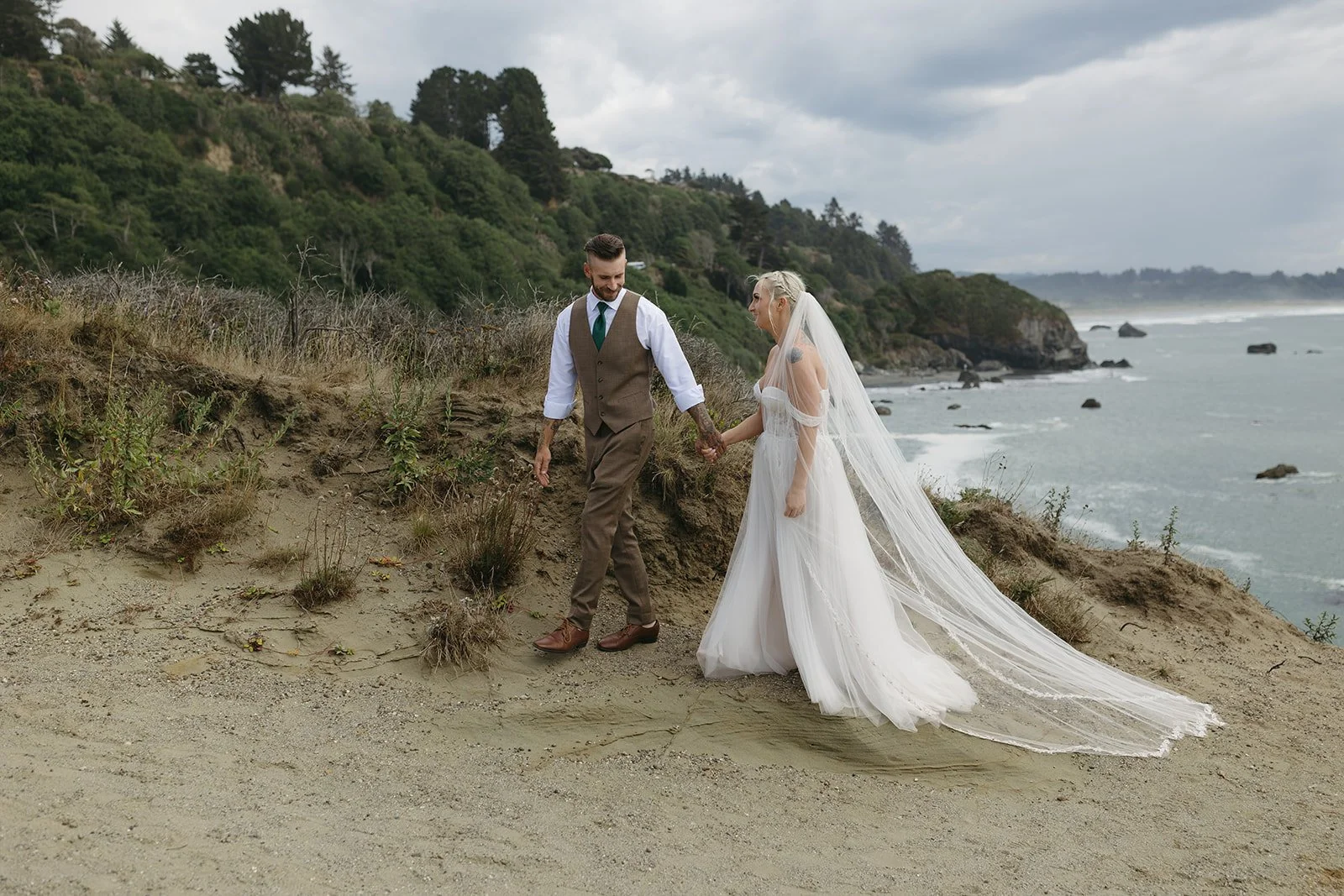 What Does an Elopement Day Look Like? A Relaxed Timeline for Your Dream Wedding
