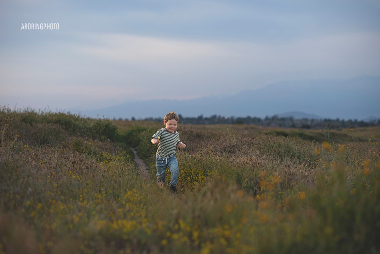 06_Southern California Photographer_ Orange County family portraits_ aboringphoto_Amy Boring_Whitefish Montana Family Photographer2023.jpg