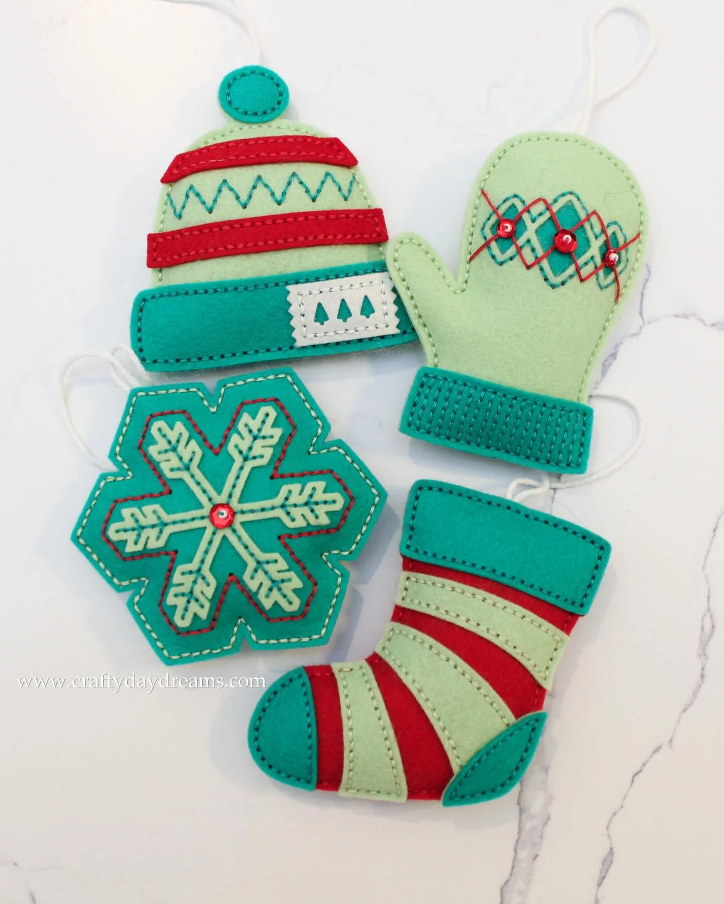 Wellllll, I&rsquo;m ✨finally✨ sharing  all 18 of the @poshtadesign ornaments I made as Christmas gifts this year! I had soooo much fun making these that my family is no longer safe and will be getting ornaments every year 😂. I made a little post for