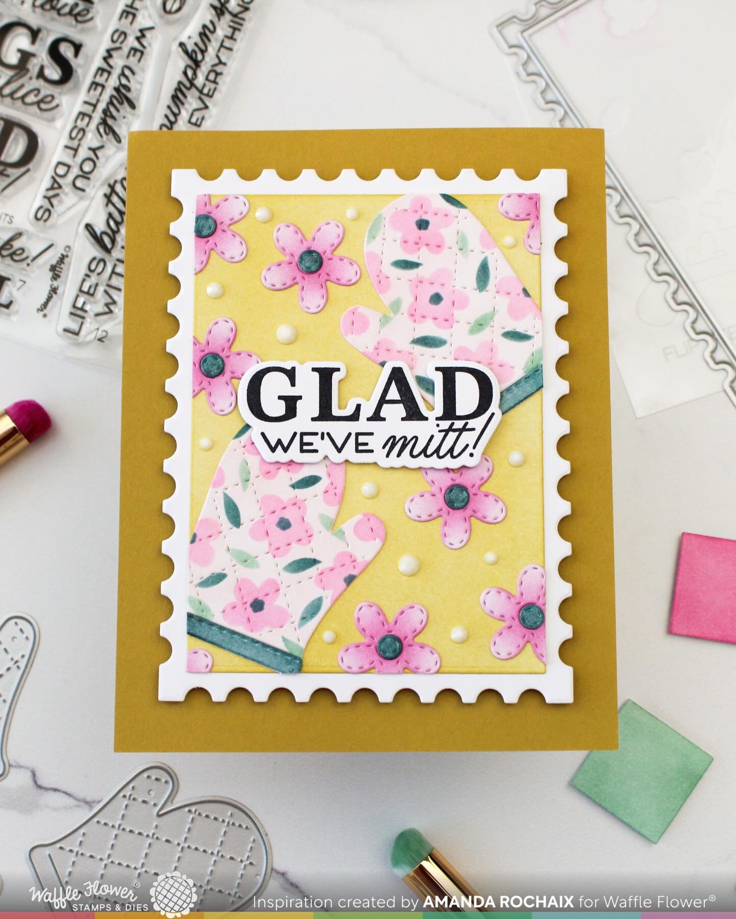 It&rsquo;s the final day of sneaks before the @waffleflowercrafts Baking Fun release!😍👩🏻&zwj;🍳🍰 today&rsquo;s card showcases the Just Mitts Die-n-stencil, and I adore it!!!! There is a variety of patterns for you to decorate your oven mitts with