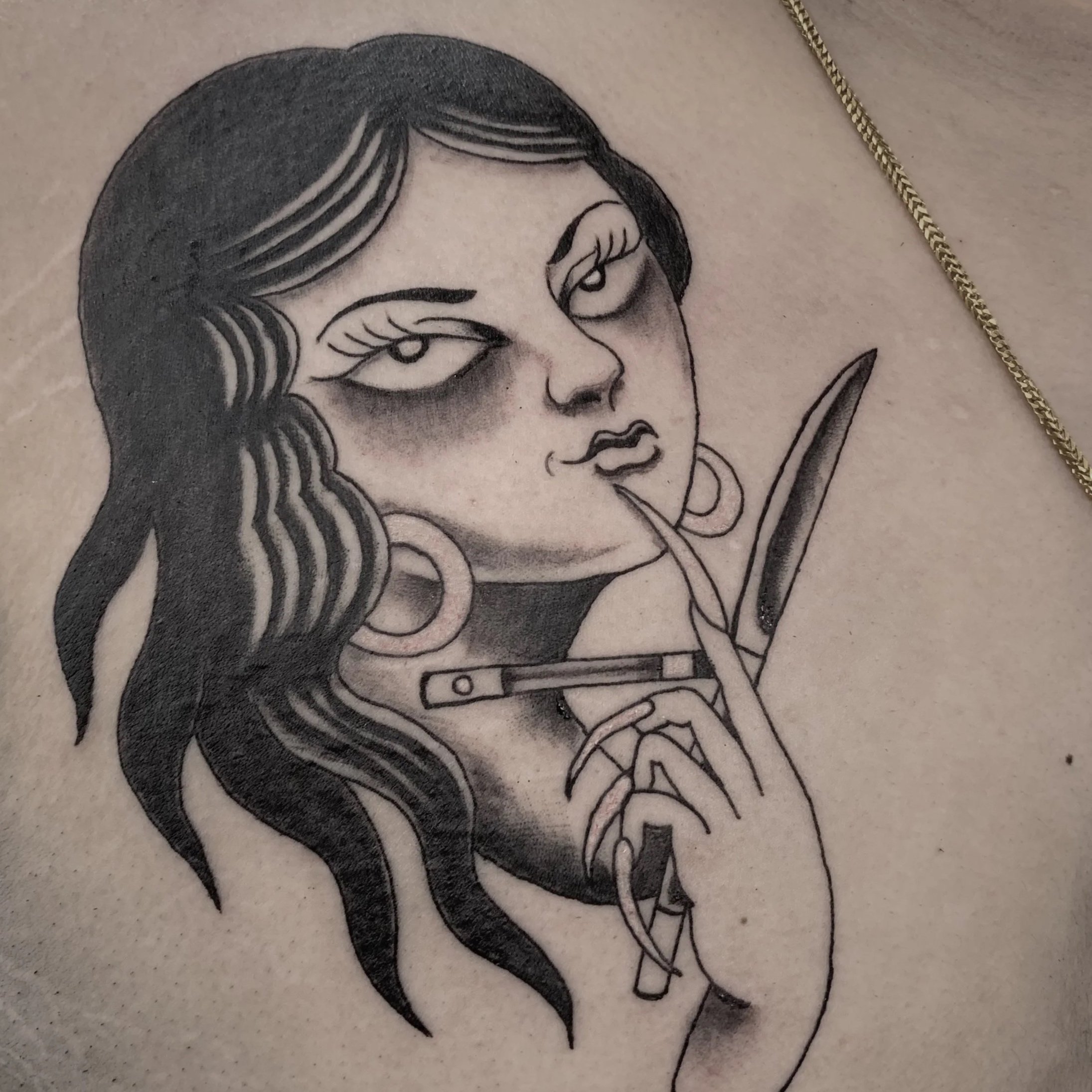 Pinay with  Balisong