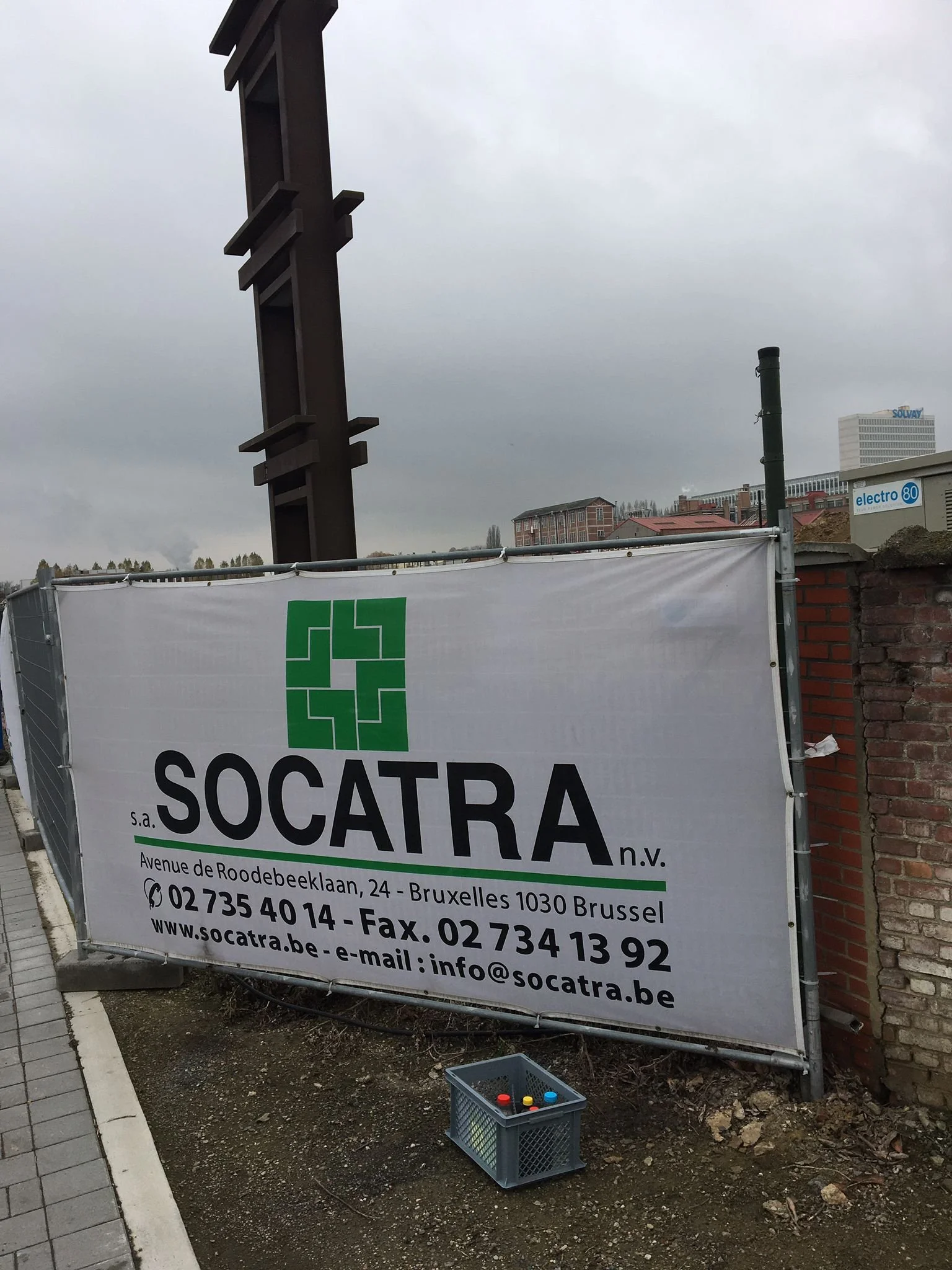 Socatra met stalen.jpeg