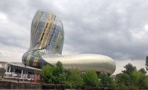 Svenskt vin på La Cité du Vin i Bordeaux