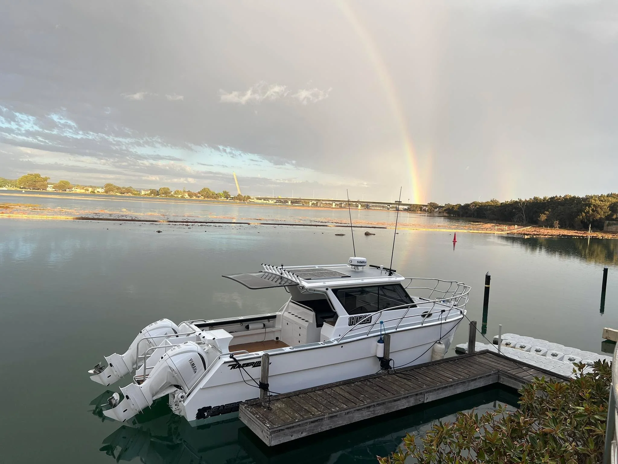 Chasing rainbows and finding gold at the end of it! 🌈🏅 

☘️ Happy St Patrick&rsquo;s Day from the Razerline crew 🍀 Here&rsquo;s to smooth seas, tight lines and a little luck offshore today.

📷 Cheers for the fantastic photo, Andrew!

#Razerline #