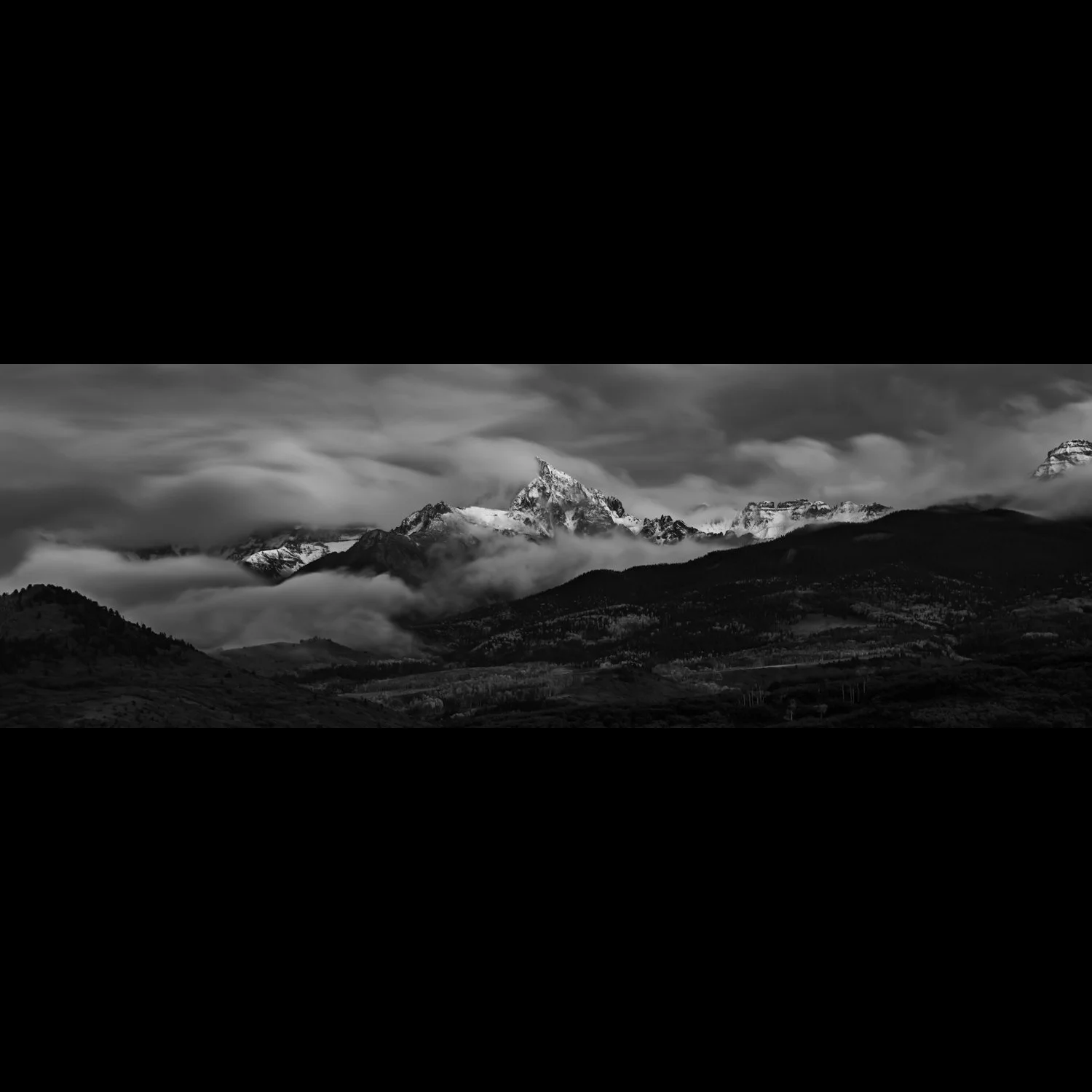 Sneffels Storm Bw.jpg