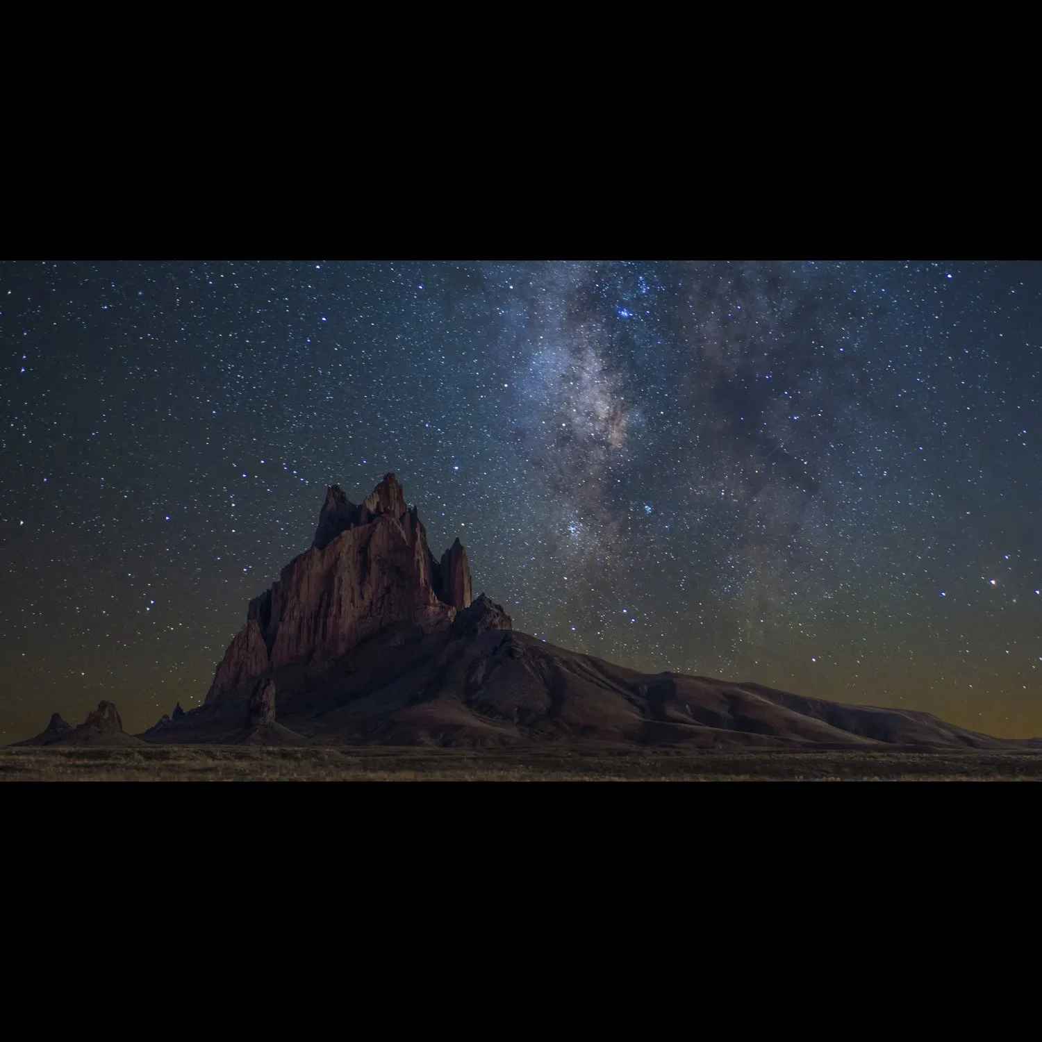 Shiprock_Milky_Way.jpg