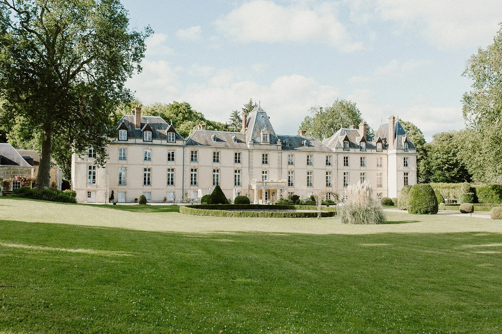 THE BELLEROSE - FRENCH WEDDING PHOTOGRAPHERS (452).jpg