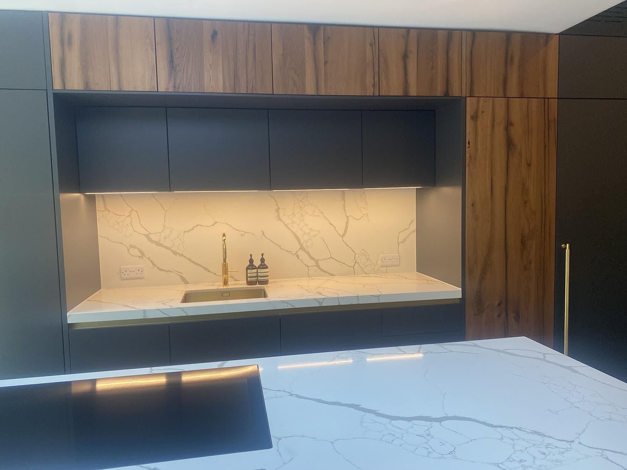 Modern Black and Wood Kitchen in Uxbridge Timberfusion