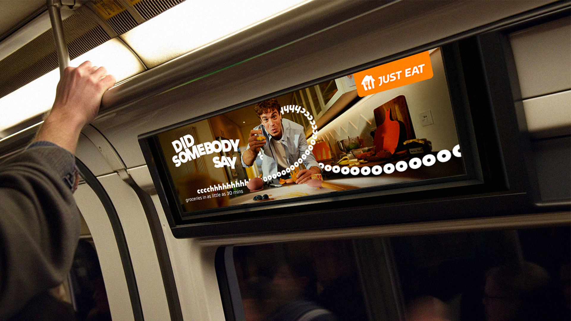 JET_PNI_OOH_TubeCarBanner (1).png