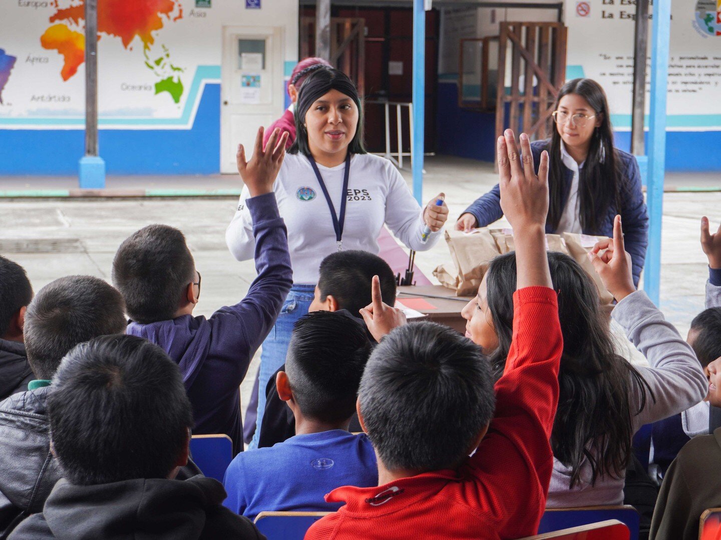 🤗 Our fourth, fifth and sixth grade students received a talk about #PersonalHygiene and #MenstrualCycle, where they remembered the importance of it. ❤️&zwj;🩹 This talk was given by the Women's Department of the Municipalidad de Jocotenango who also