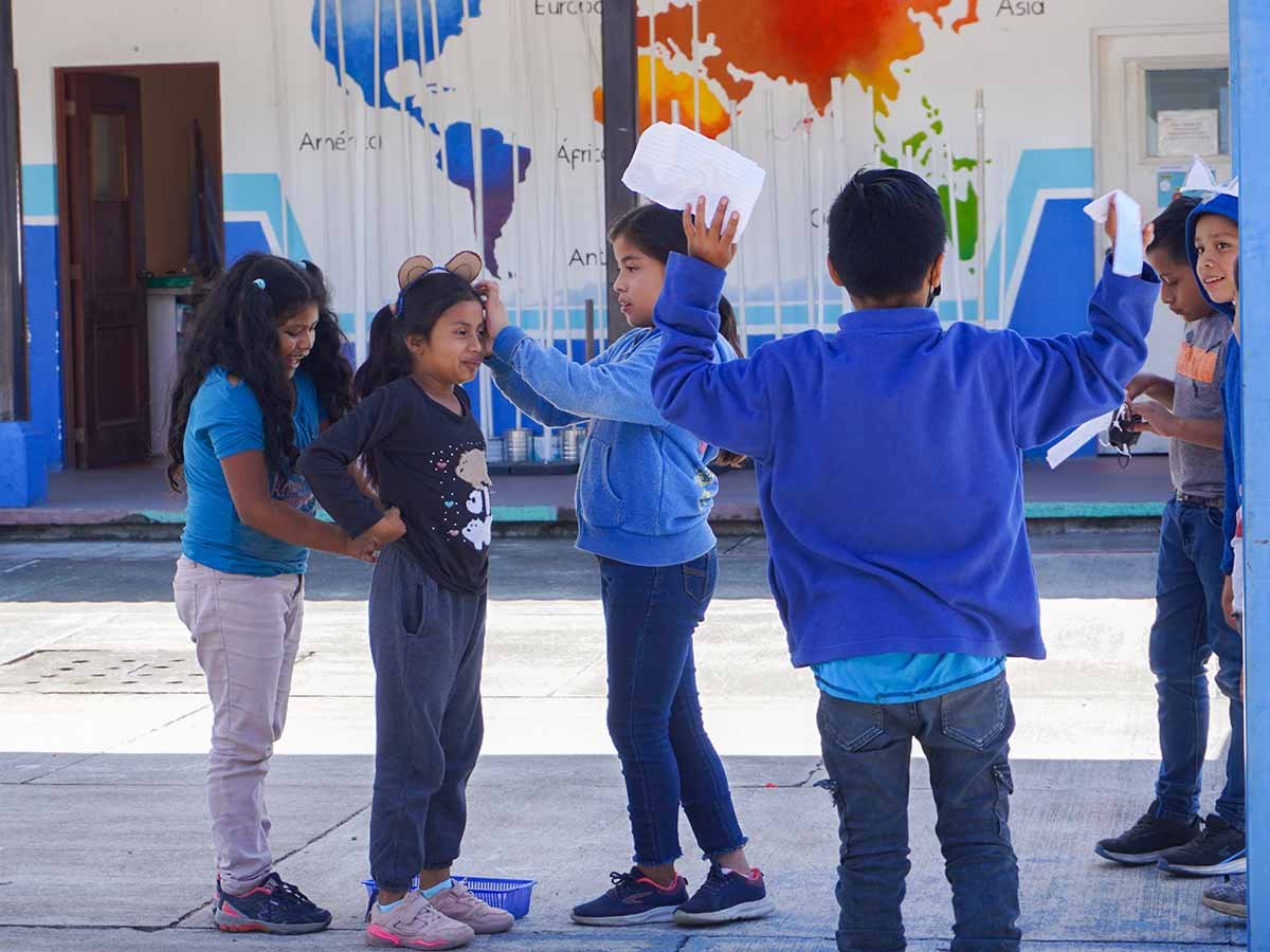 Theater-ngo-school-guatemala-volunteer_0006_DSC04740.jpg