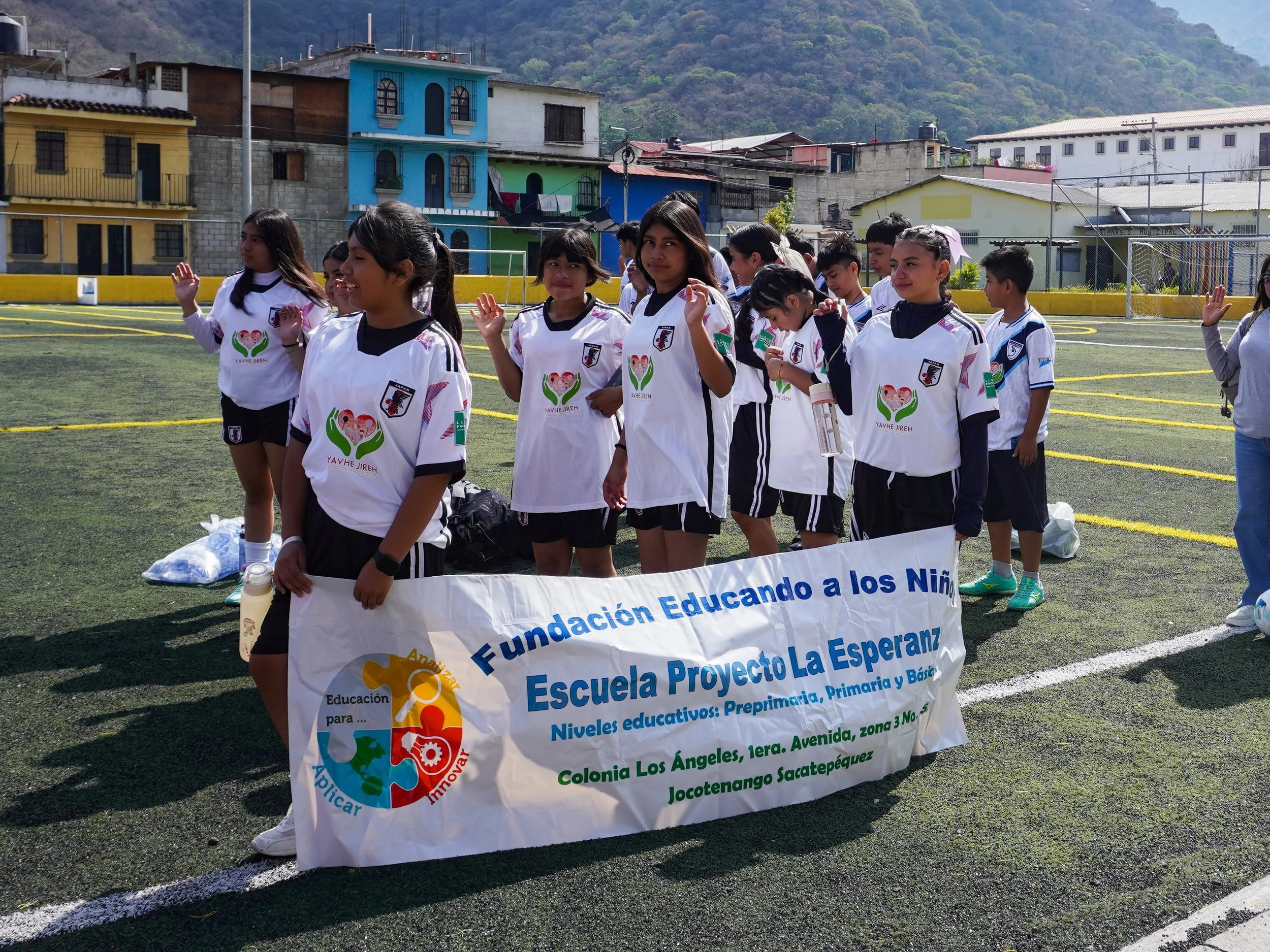 🏅💙 Today marked the beginning of our community&rsquo;s school games!

We want to share some photos of our students enjoying sports, working together as a team, and experiencing the joy of this special event.

Sports not only strengthen the body, bu