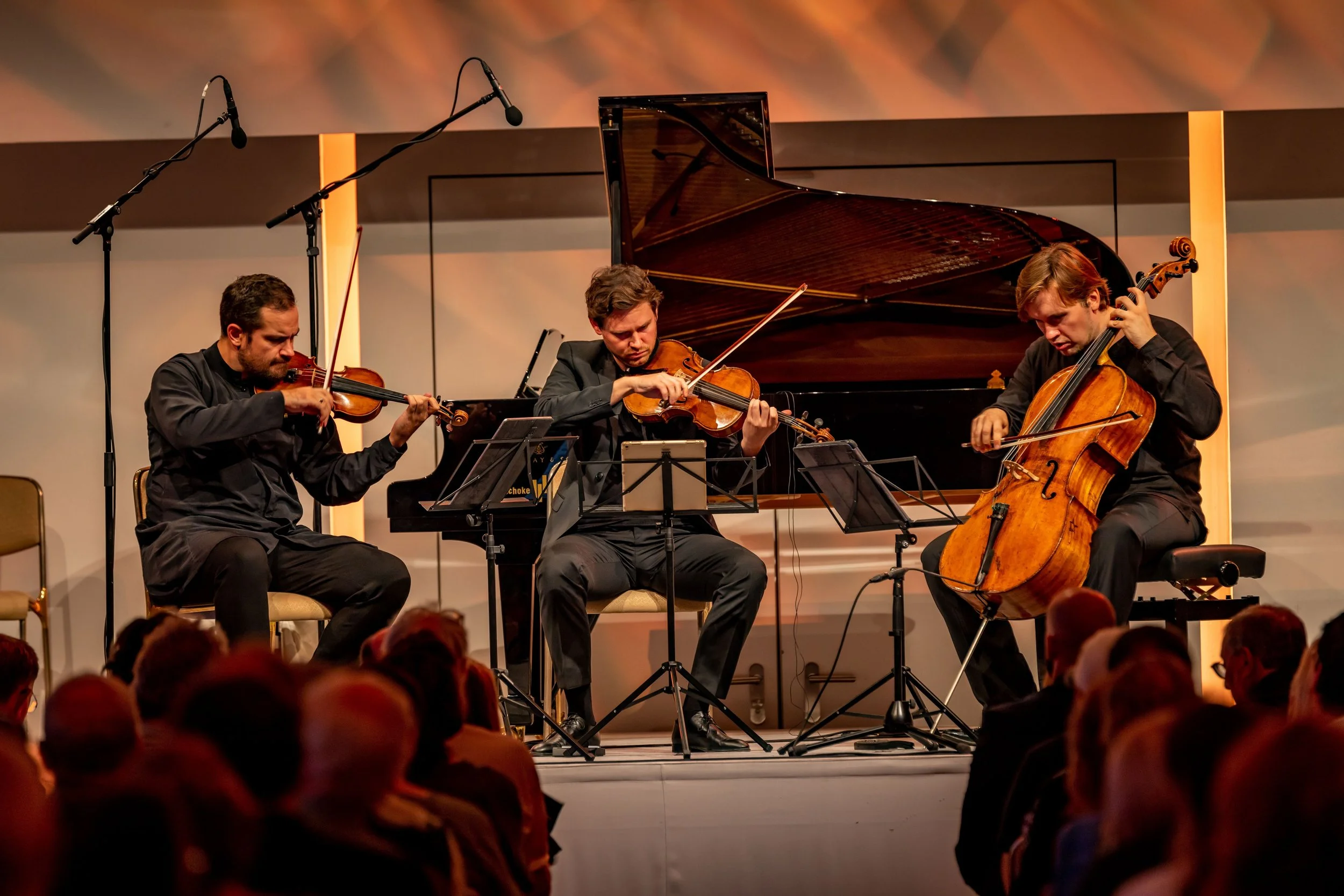 Streichtrio mit Marc Bouchkov, Adrien La Marca und Ivan Karizna (@ForumKulturDialog/Vera_Drewke)