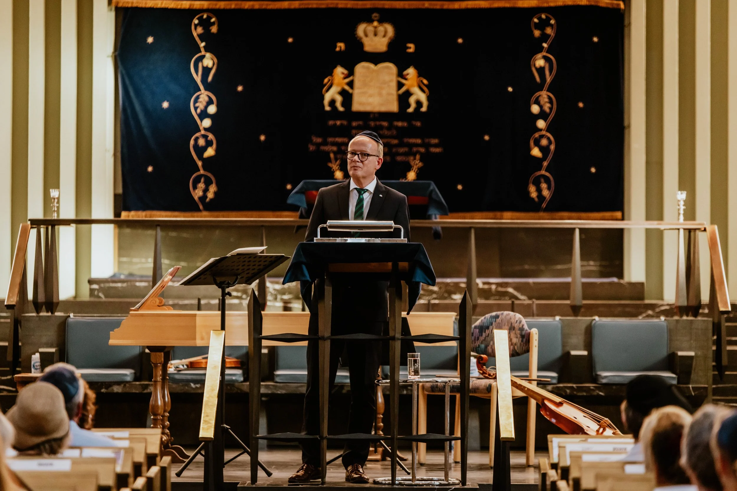André Kuper in der Kölner SYNAGOGE (@ForumKulturDialog/Vera_Drewke)