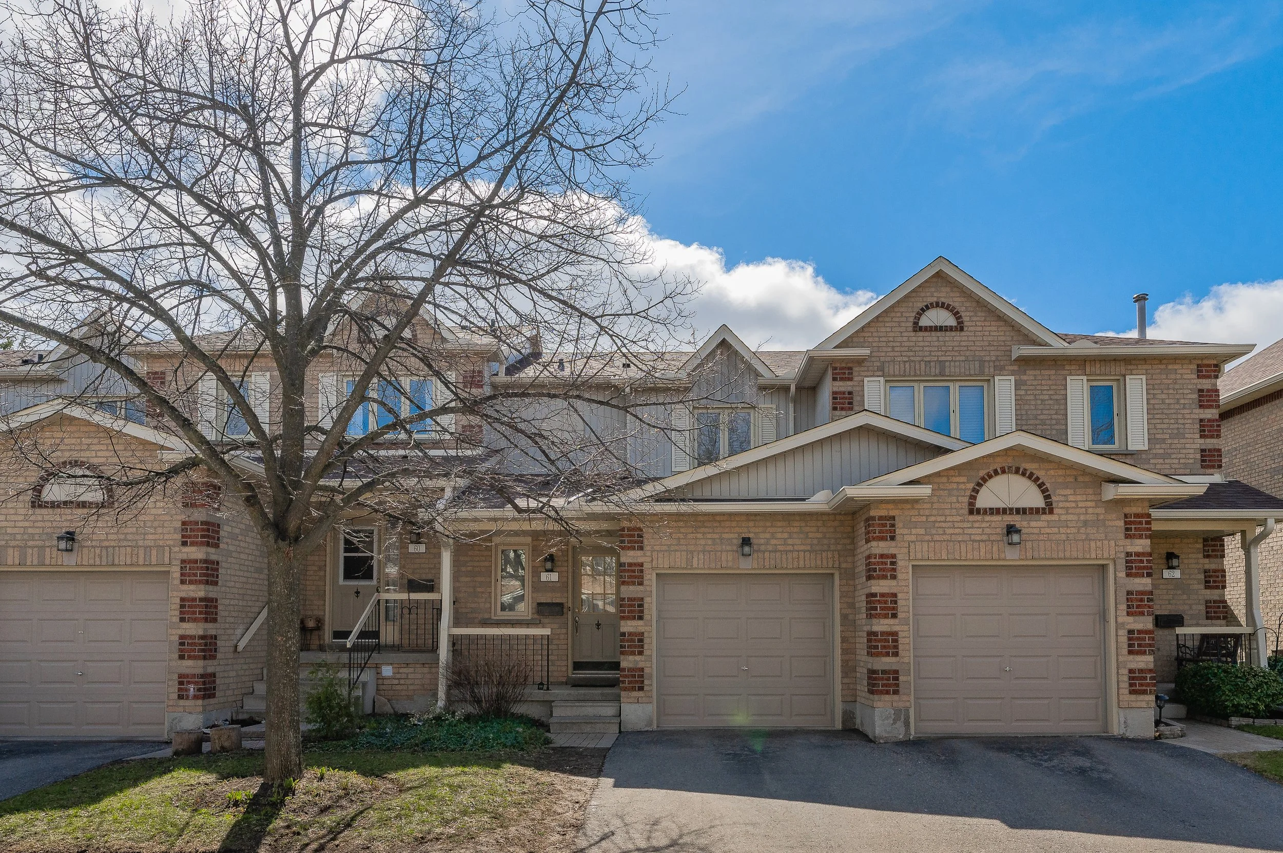 61-302 College Ave W, Guelph, ON