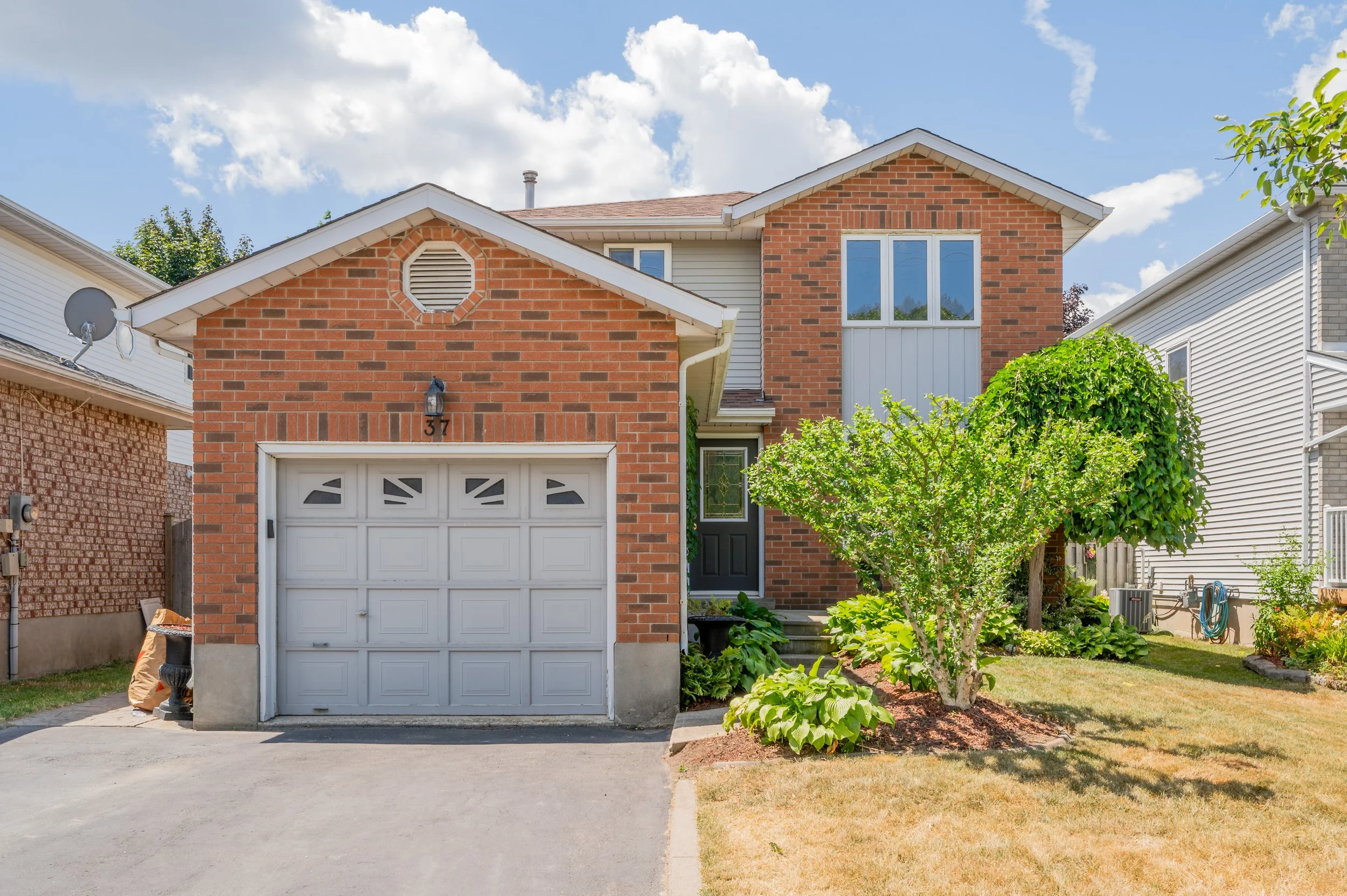 37 Erbsville Court, Waterloo 