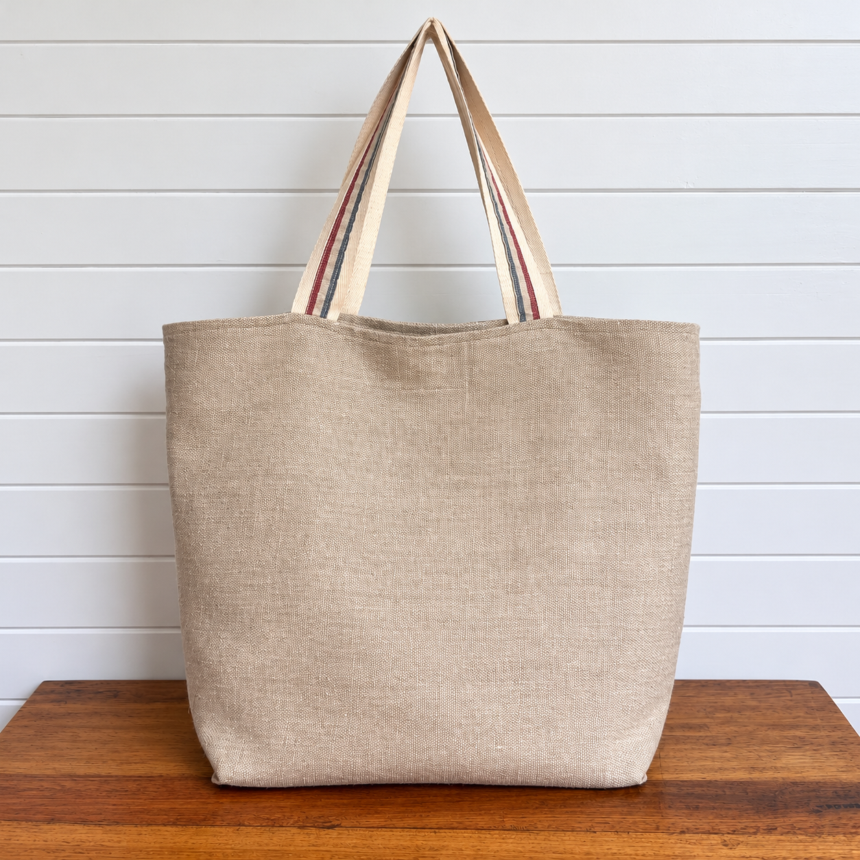 Back of the Tidal Tote linen canvas bag with shoulder straps