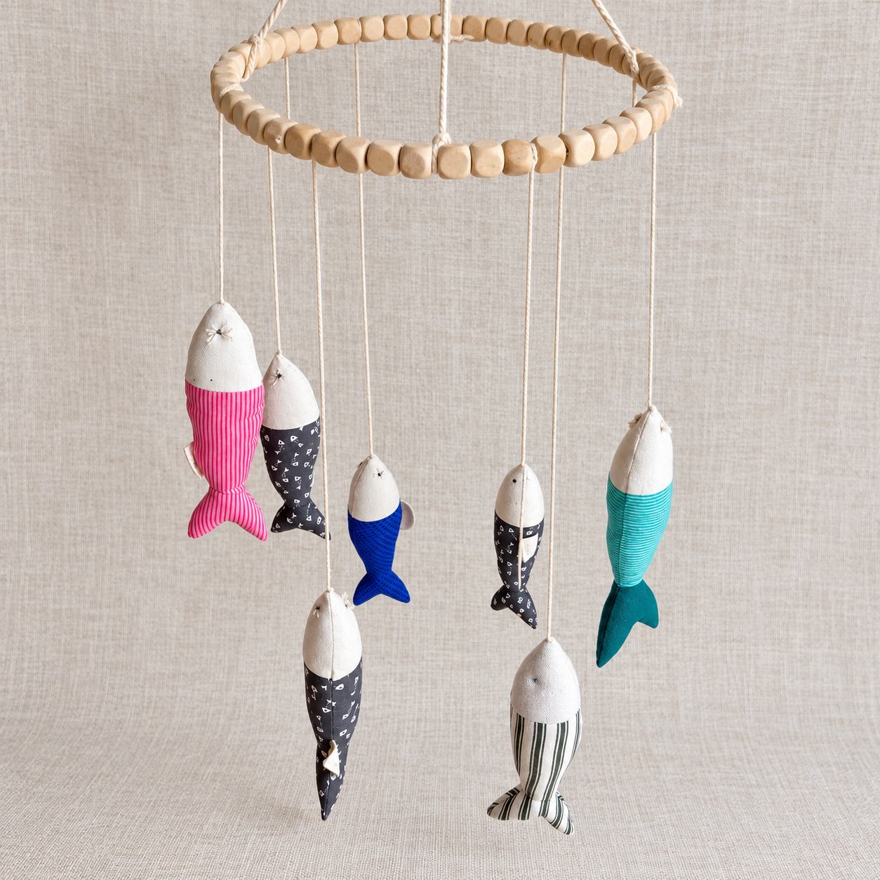 6 fish mobile 3.png