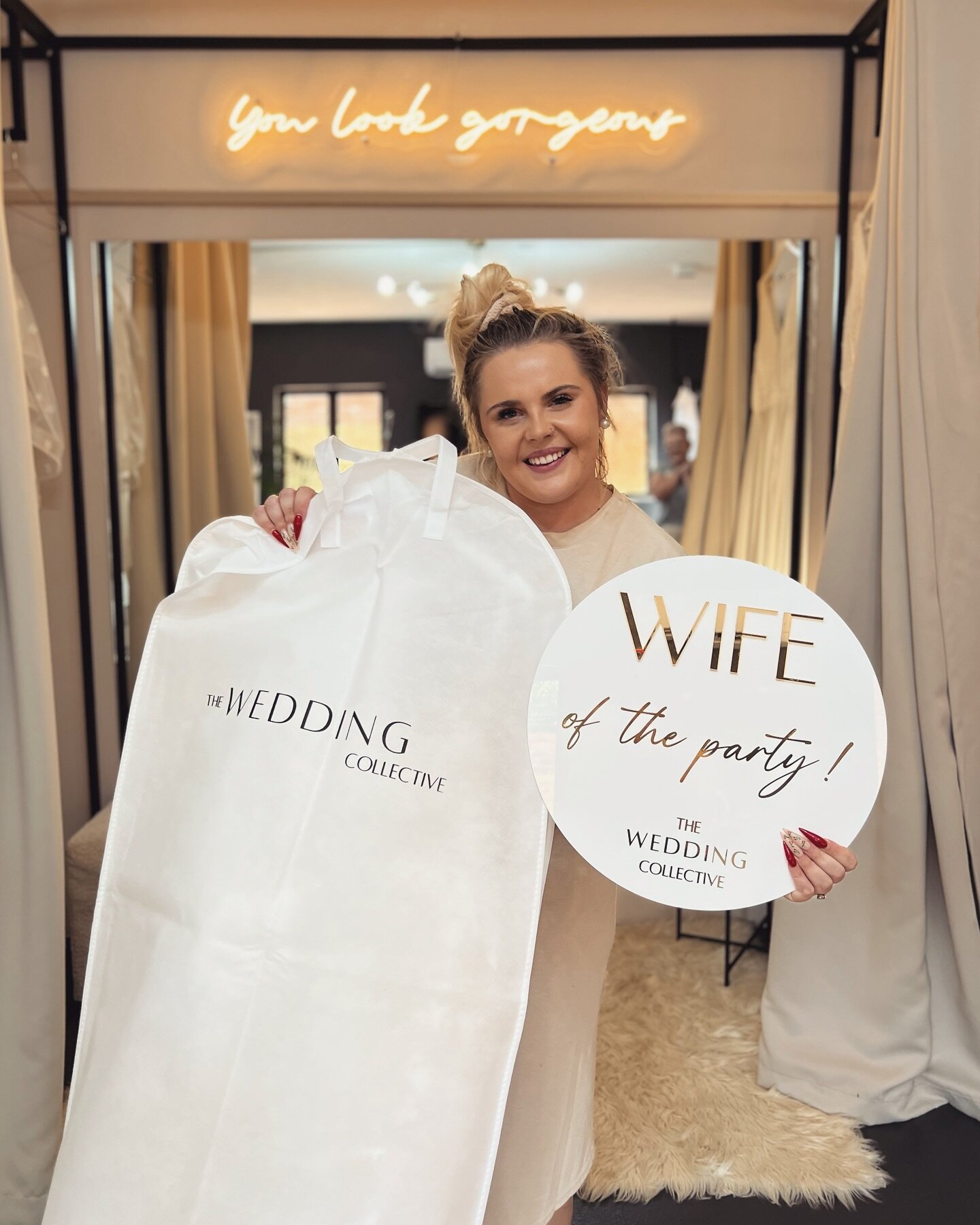Where to begin with our amazing #TWCrealbride Chelsea?! 

I will never forget at her first wedding dress consultation she took control of her fitting by asking her bridal party to give her a chance to process her feelings and thoughts in each dress b