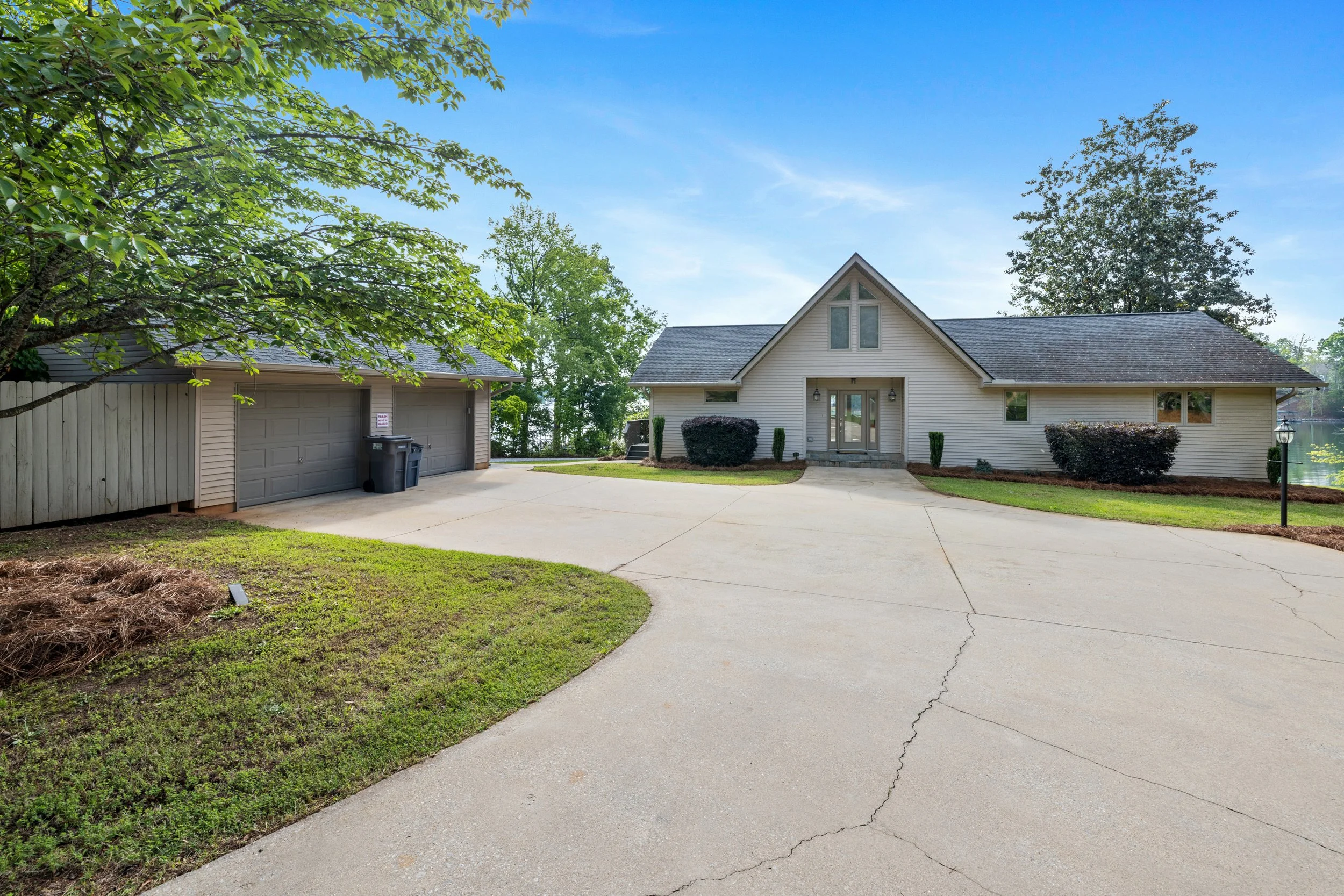 12044 carnelda-1001.jpg