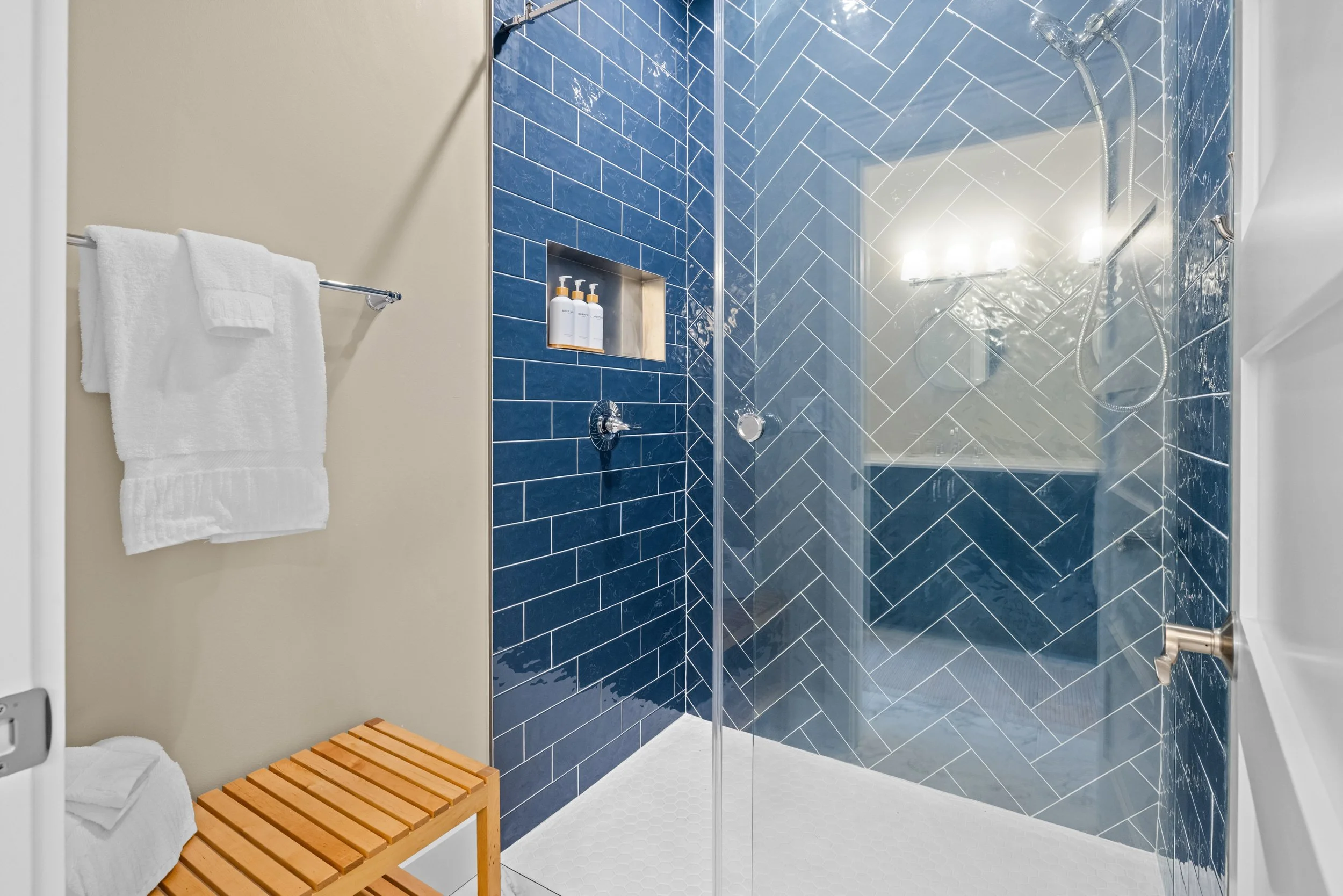 57_372 hideaway-1057.jpg