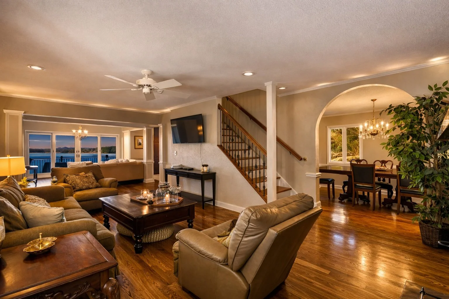 living room 2 luxury.jpg