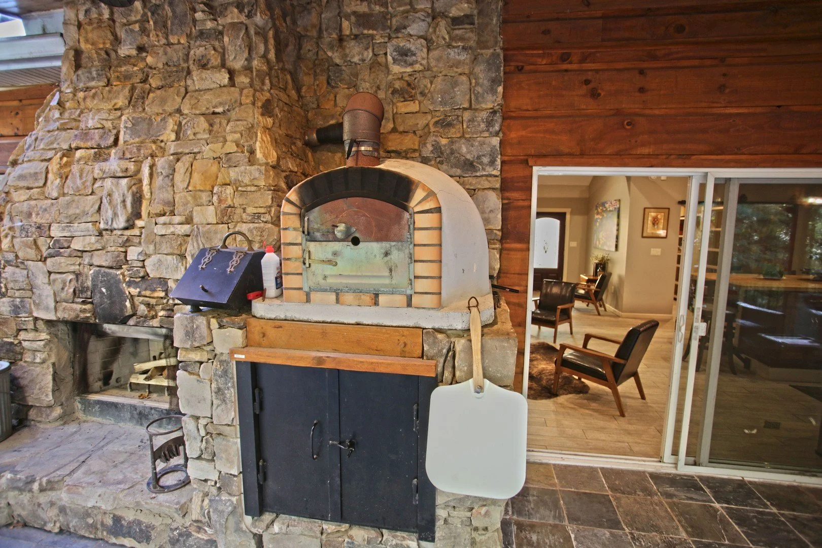pizzaoven.jpg