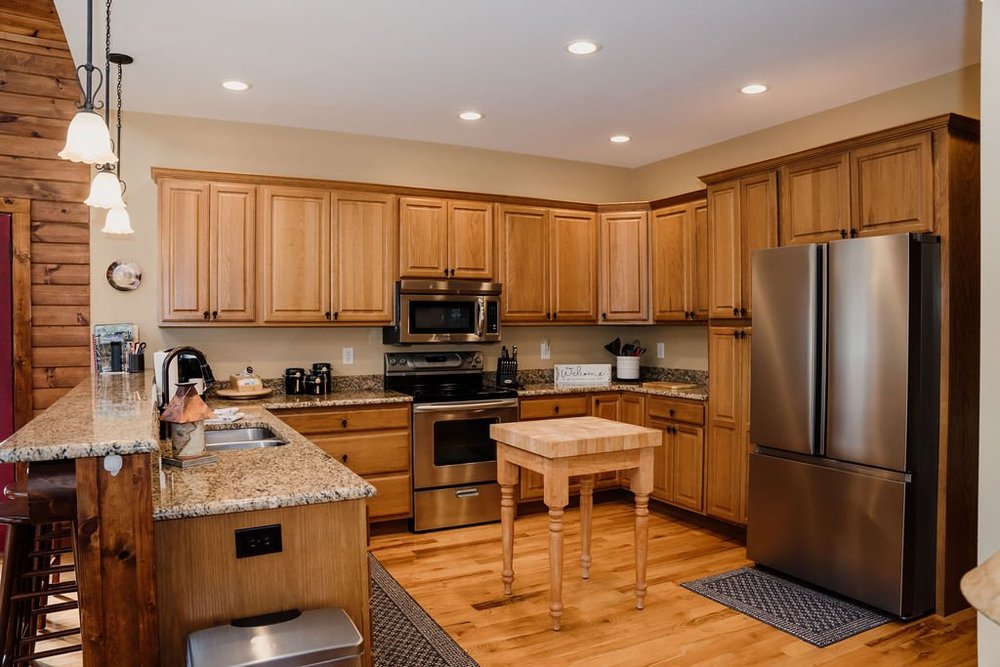 Lake Keowee rentals with dock — Oconee Hospitality