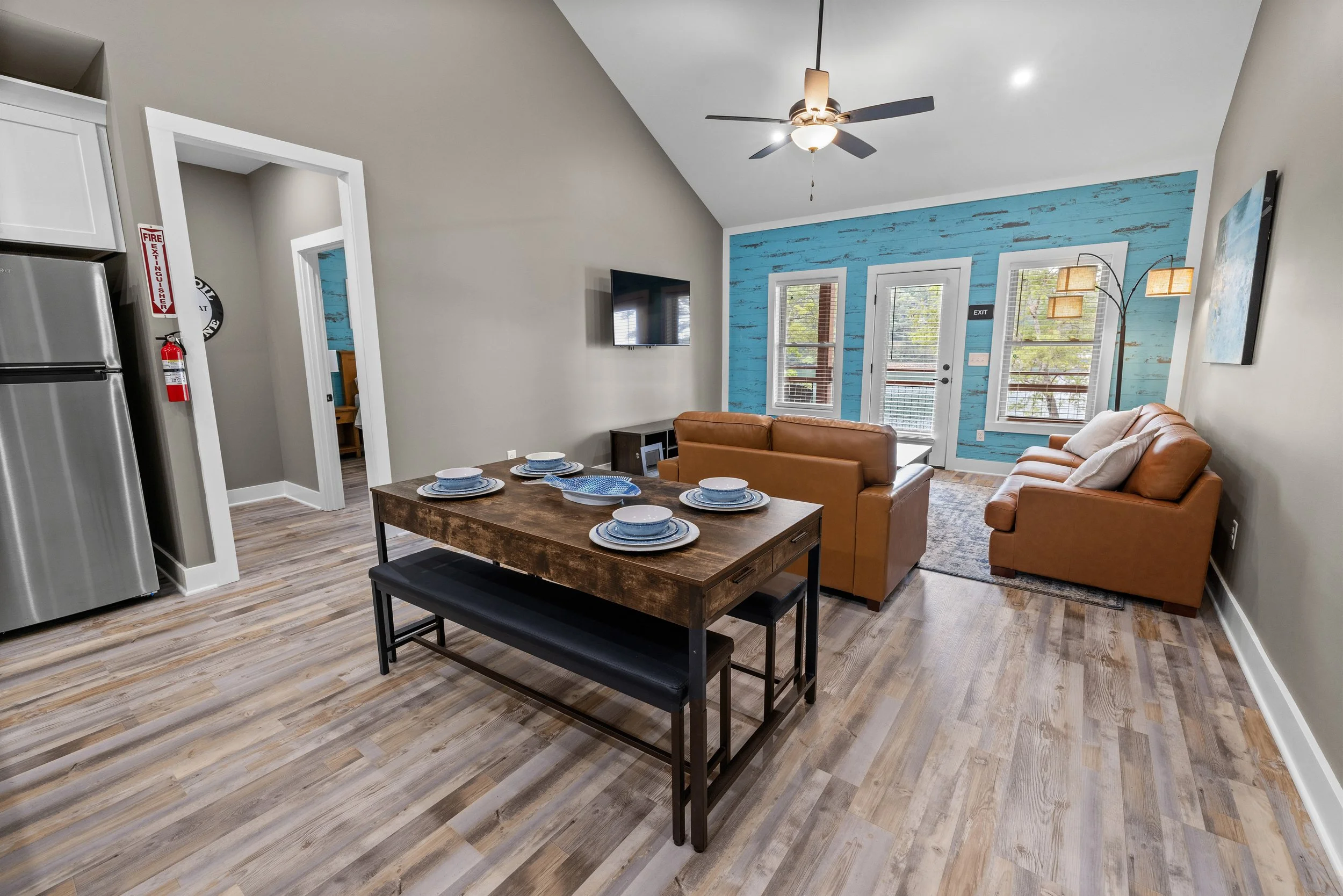 583 lakeside-1010.jpg