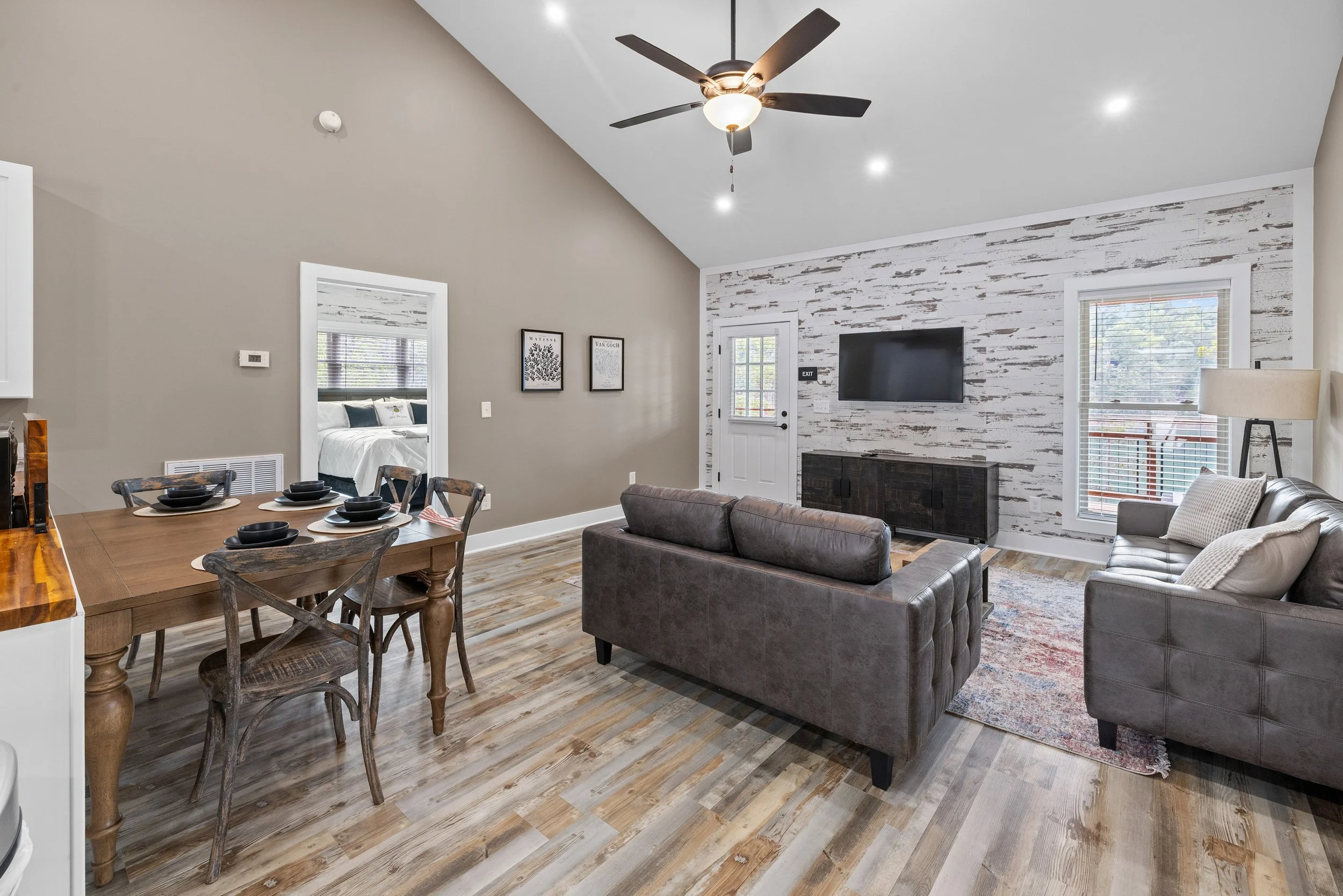 Waterfront Lake Keowee Hideaway