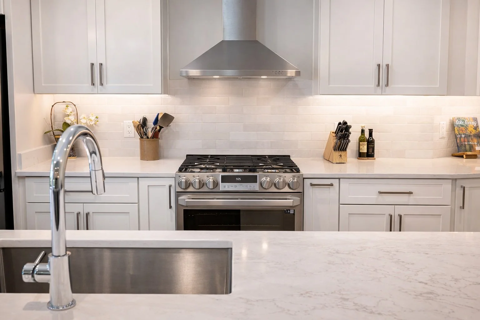 kitchen stove luxury.jpg