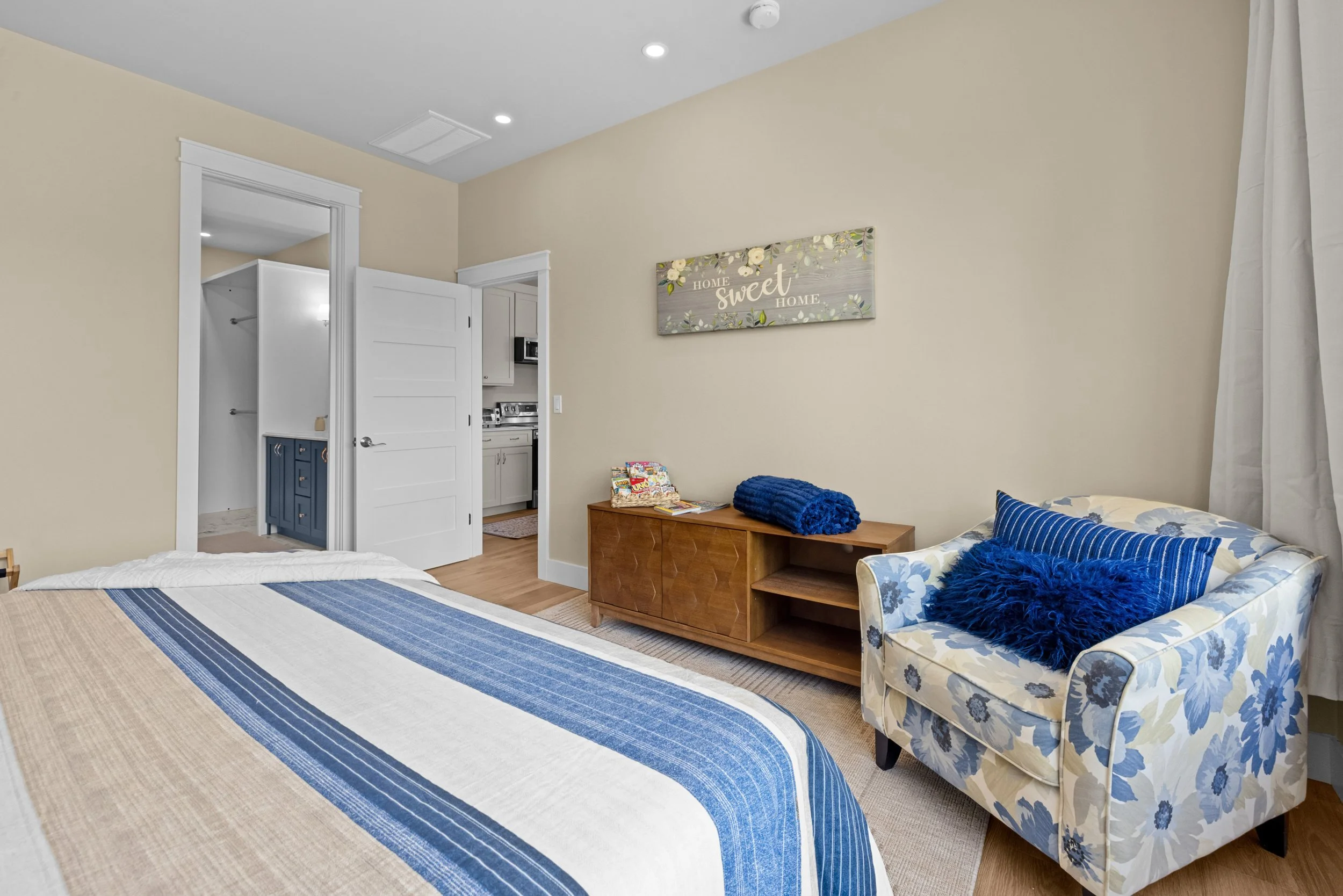 55_372 hideaway-1055.jpg