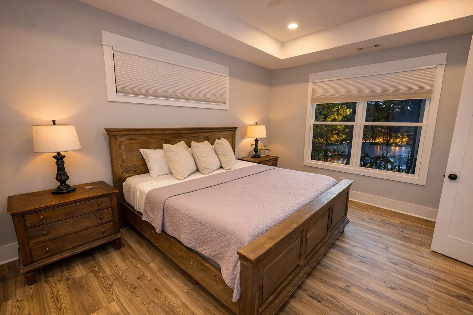 master king luxury.jpg